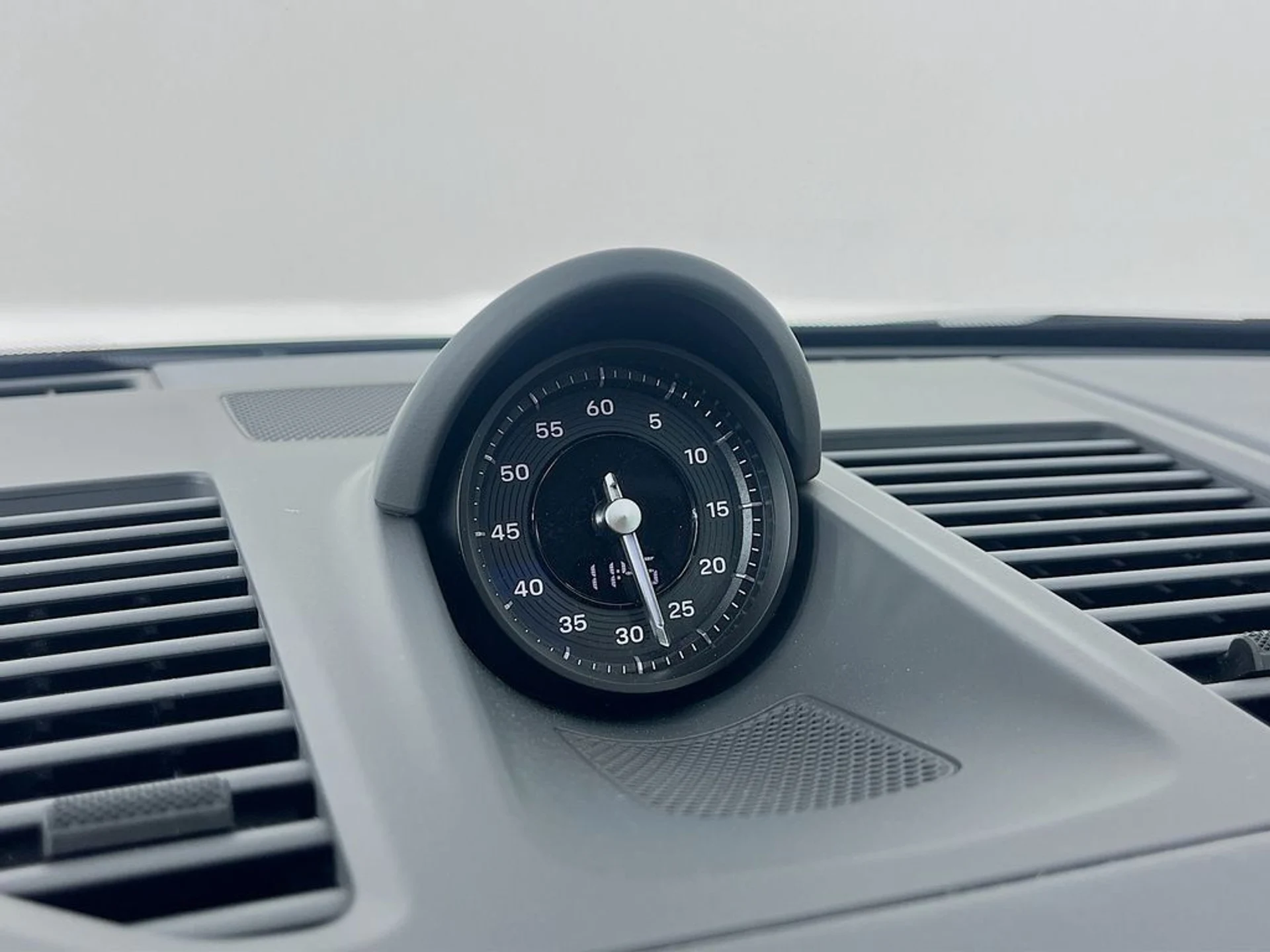 mph015_96521077_e3f99cab1f0edb2c854493077c5da558_829e4707f9