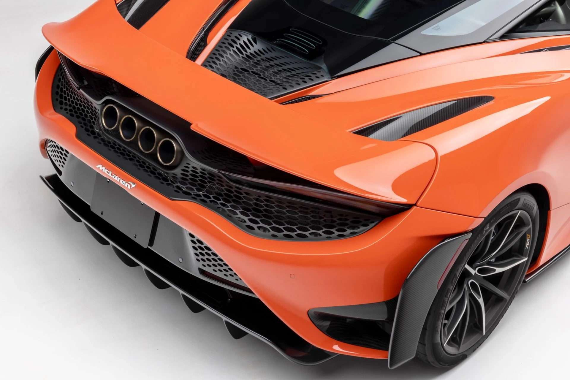 mph015_967605596_Used_2021_Mc_Laren_765_LT_1760728130_f454f69a8d