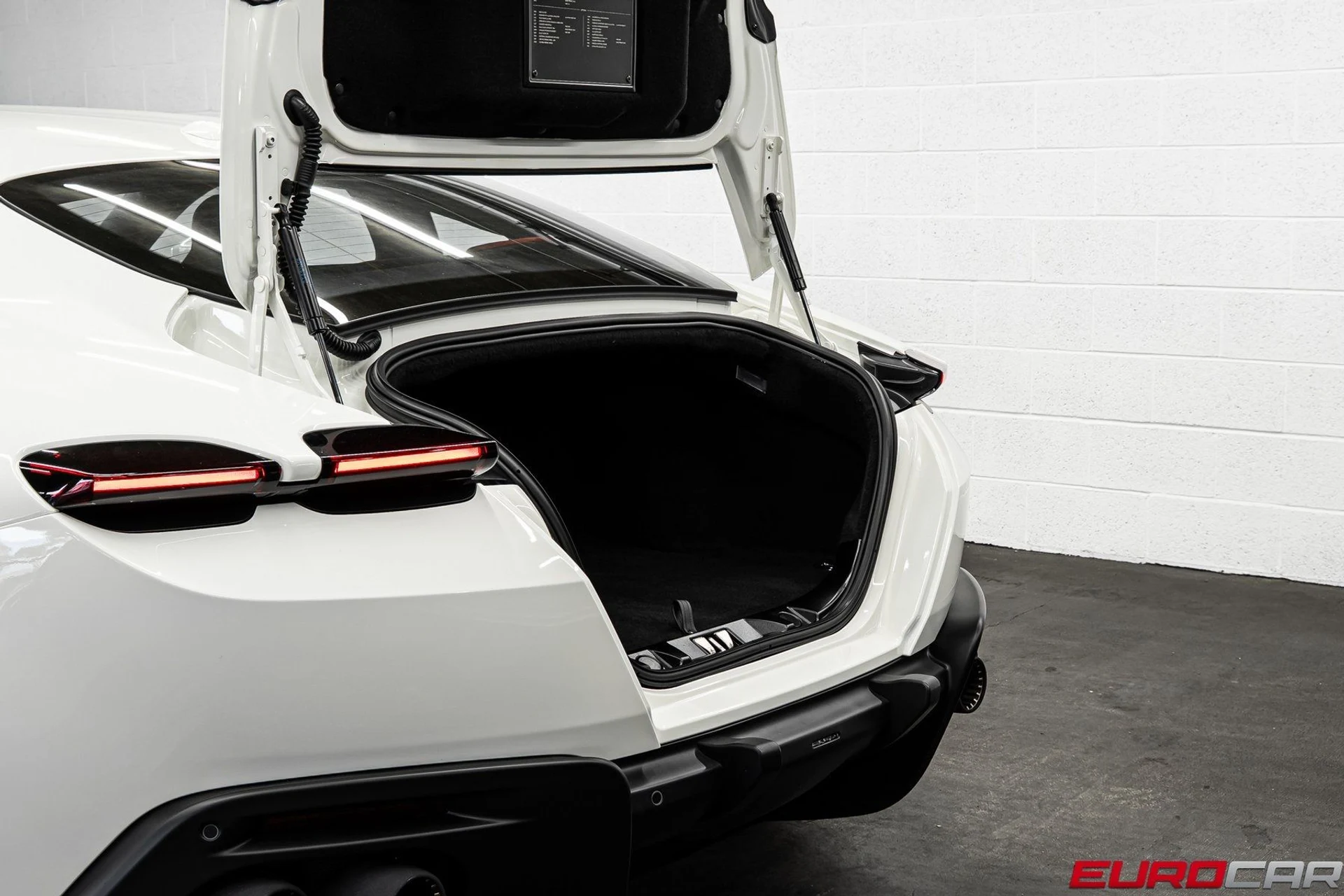 mph015_970742434_image_16_f3af173bb1