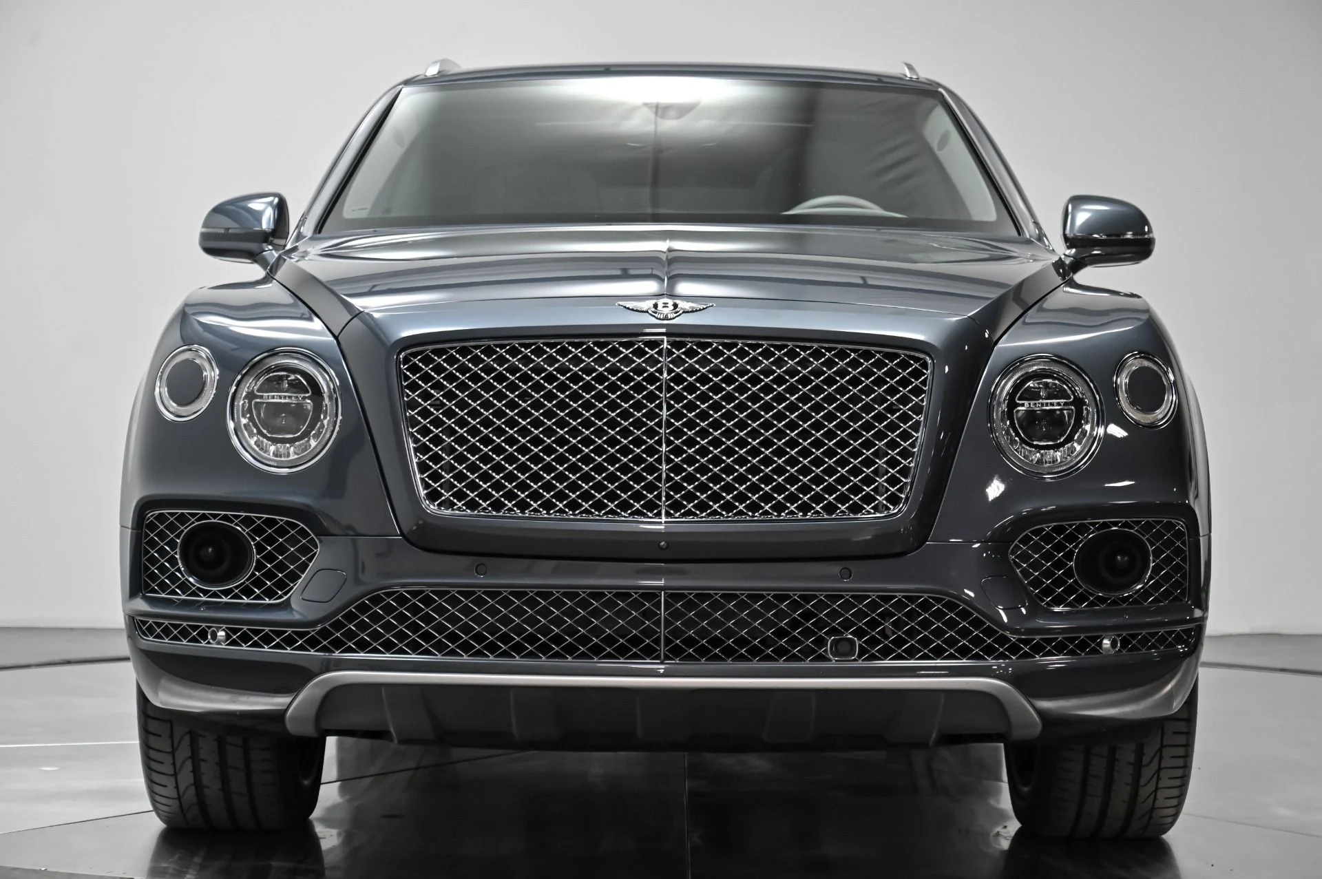 mph015_976406177_Used_2018_Bentley_Bentayga_Mulliner_1757623684_018ffad1d5