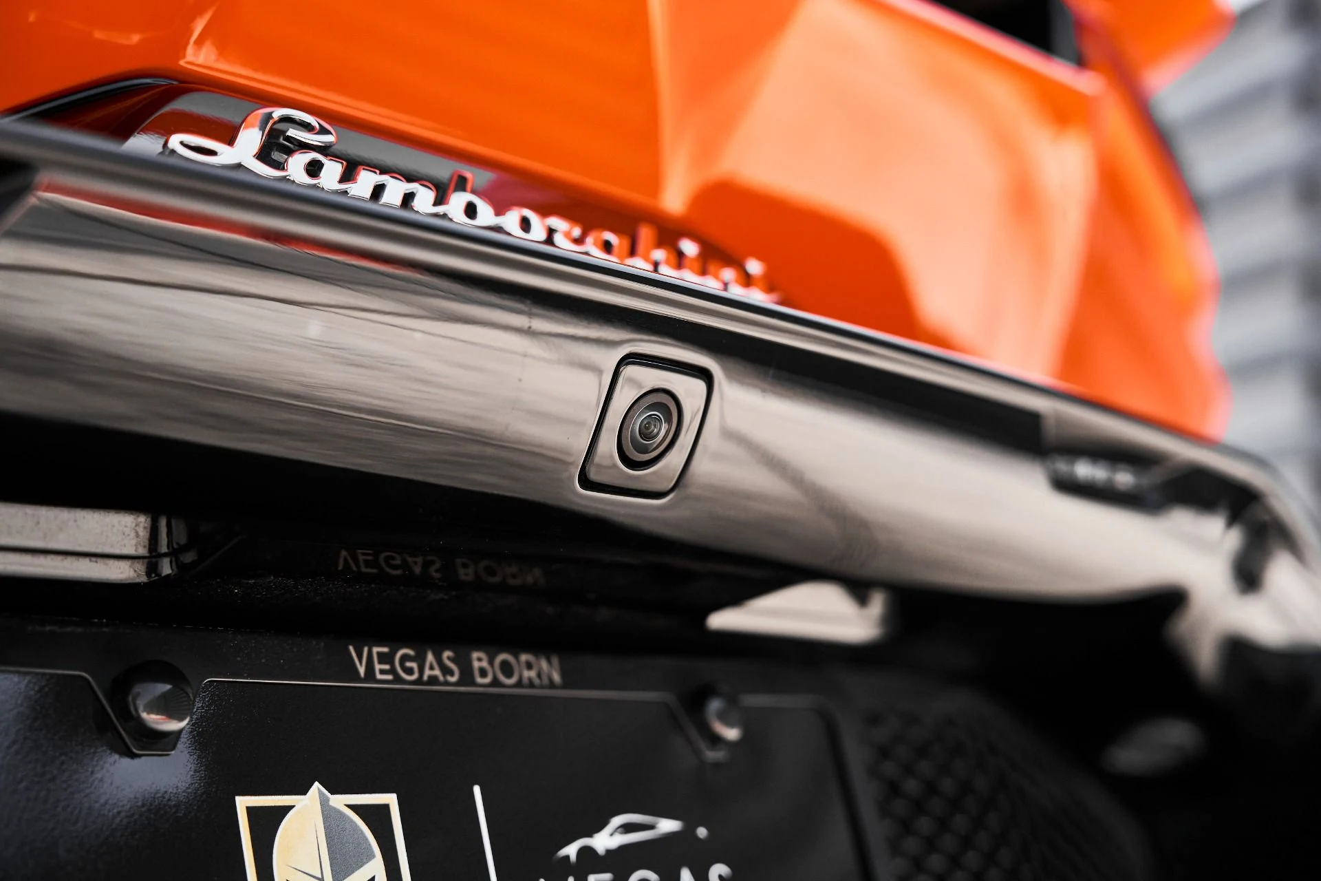 mph015_976920639_Used_2024_Lamborghini_Revuelto_Base_1777394270_3796e03532