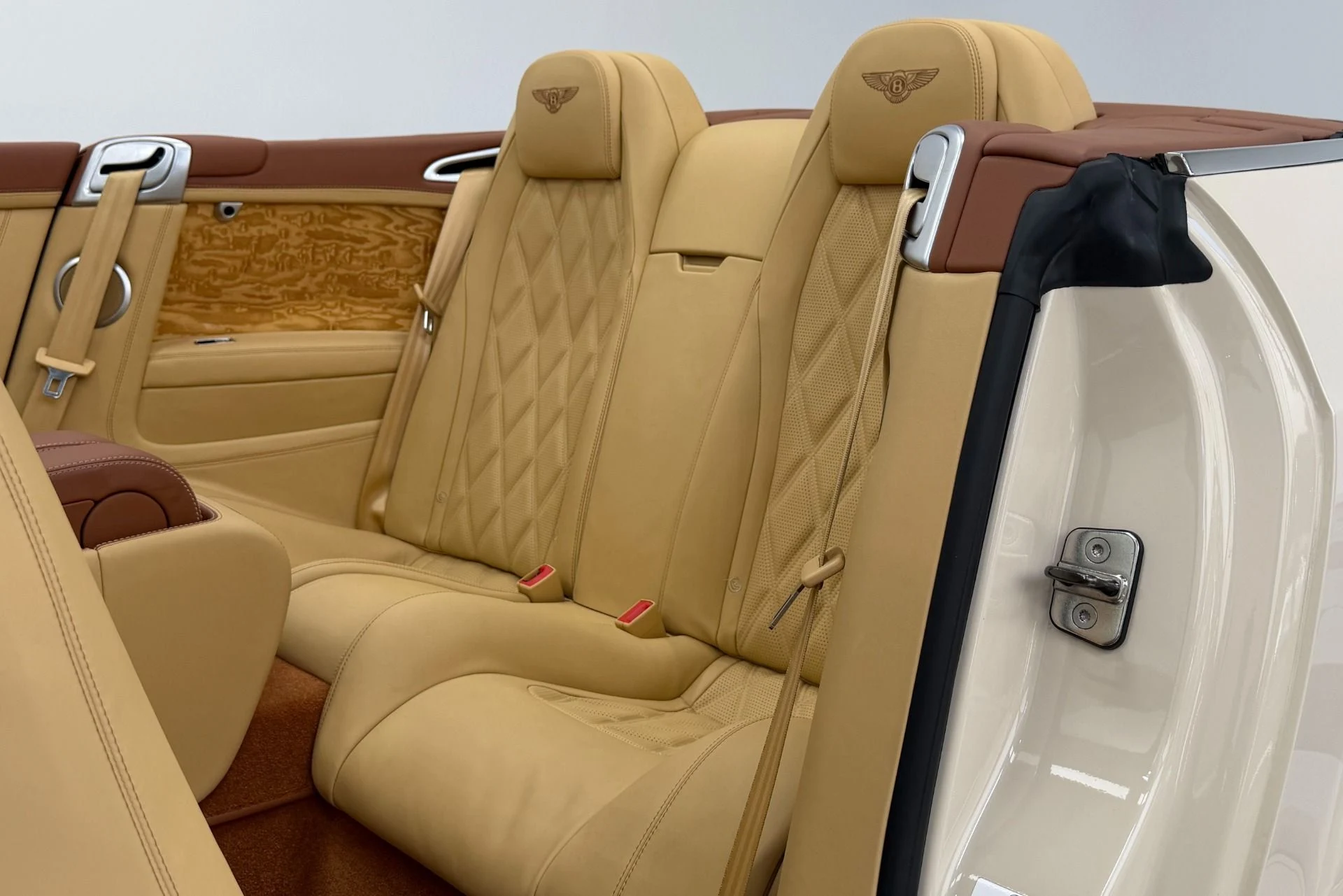 mph015_978483755_Used_2015_Bentley_Continental_GTC_W12_Mulliner_Driving_Specification_1785523286_36bbe5a38c