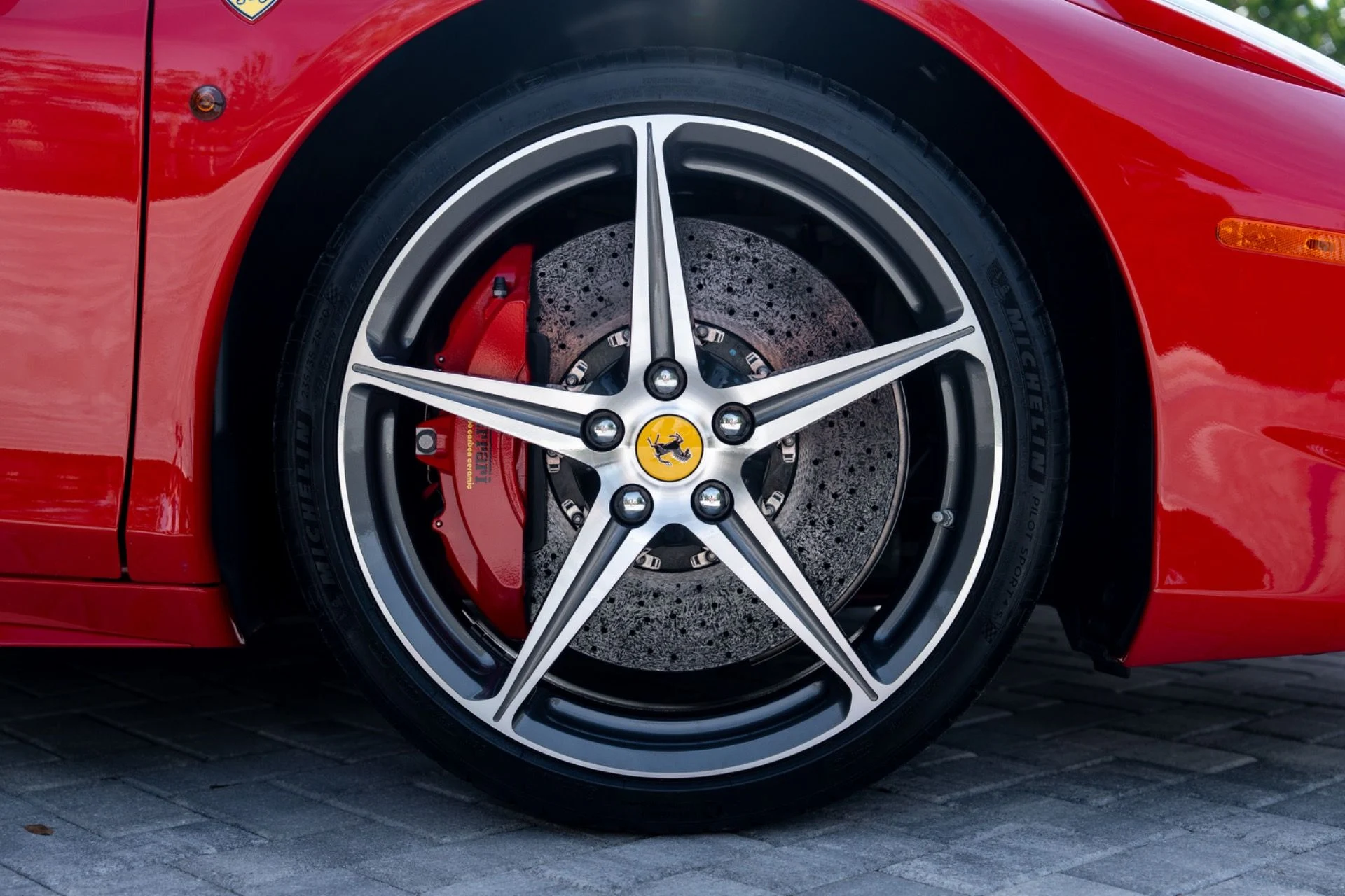 mph015_98113736_Used_2013_Ferrari_458_Spider_1786379804_a5dc151b45