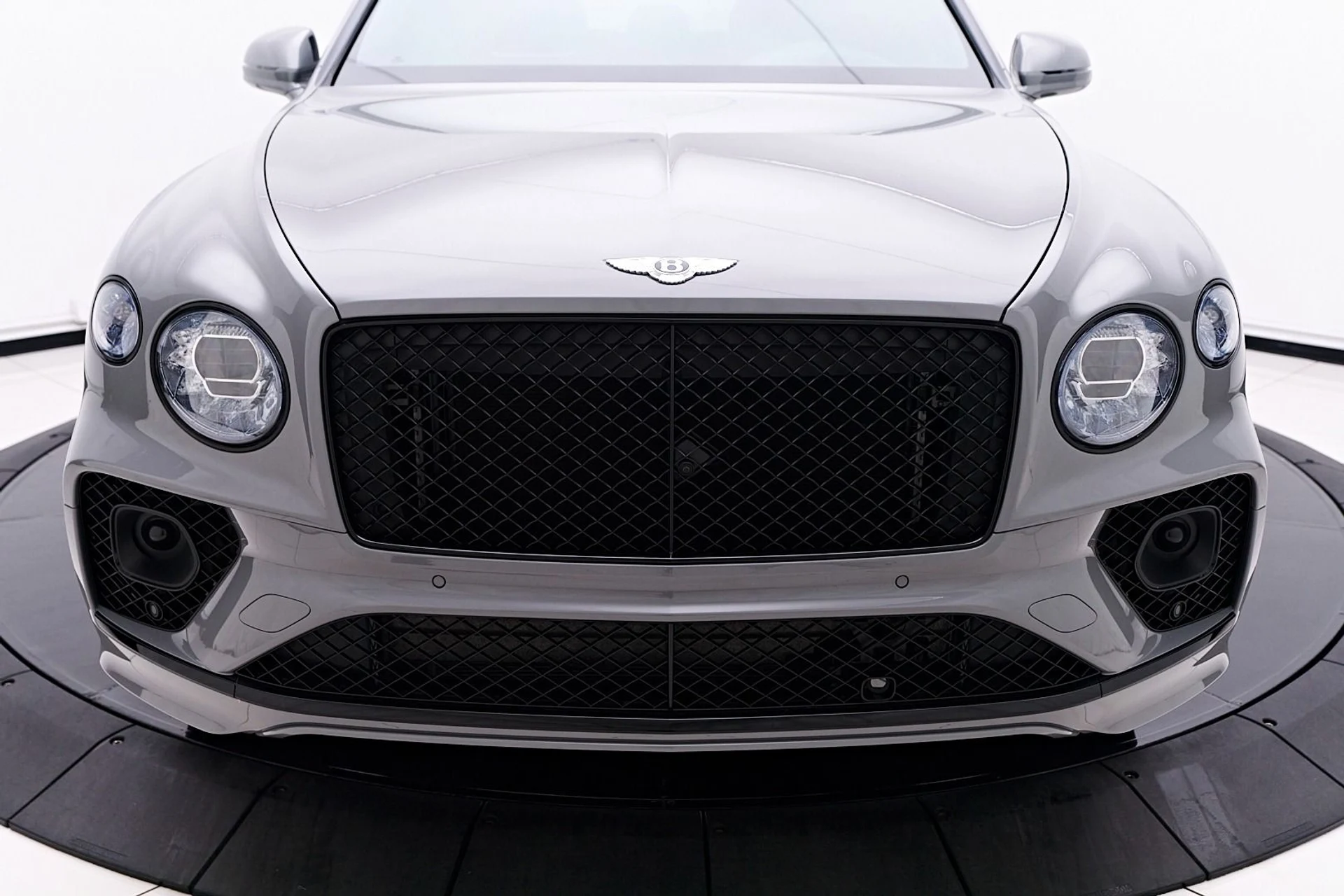 mph015_981212115_Used_2022_Bentley_Bentayga_V8_1745455067_92fd4af0c8