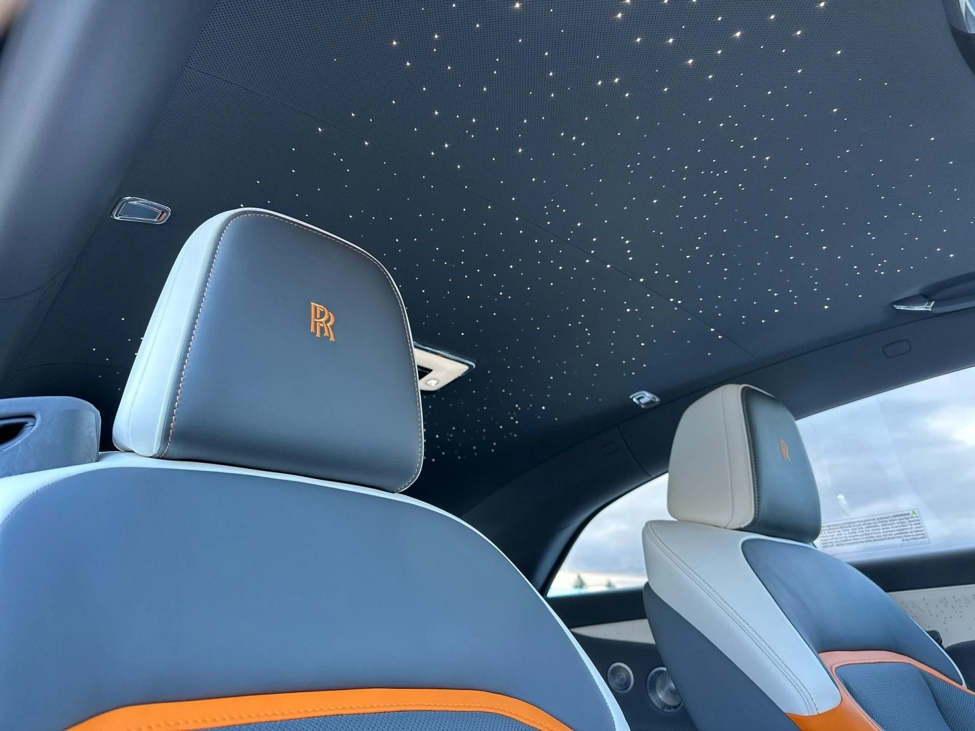 mph015_984012217_New_2026_Rolls_Royce_Spectre_1763565079_a6c7751674