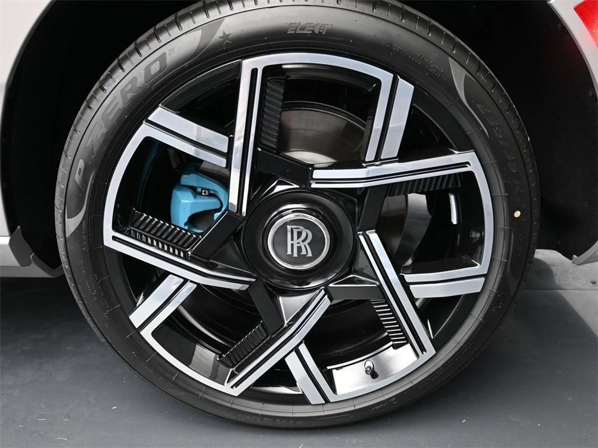 mph015_986111805_j_Gy_G_4_S_Jn_QVHN_Cj_V7ap_Hmm_RFR_M_3e8bf7b42a