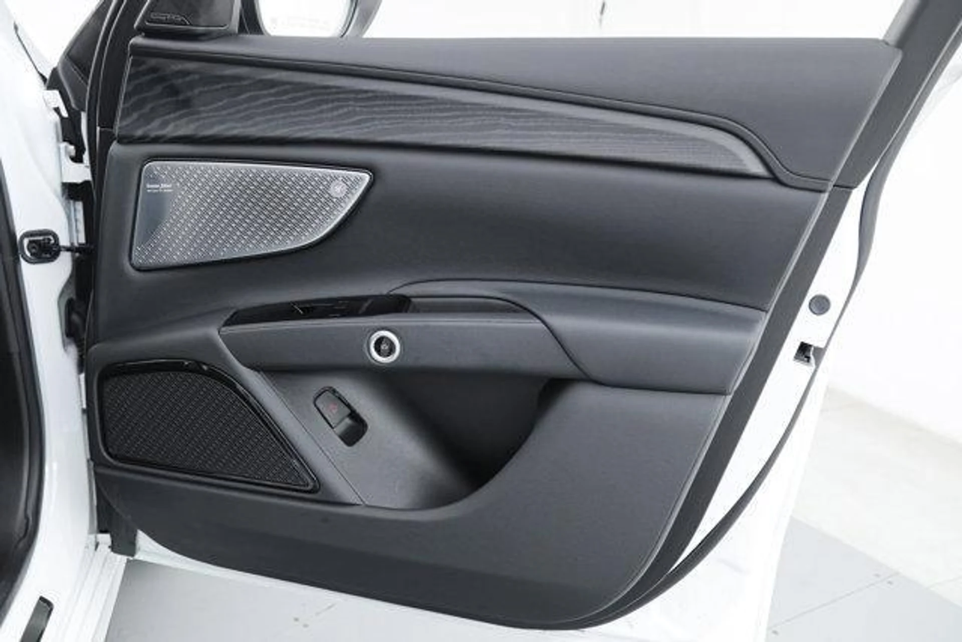 mph015_991436528_4na_O_Ao8qzd_K9_Kk_N5_X_Xkuhu7uy_JM_e2015a96d5