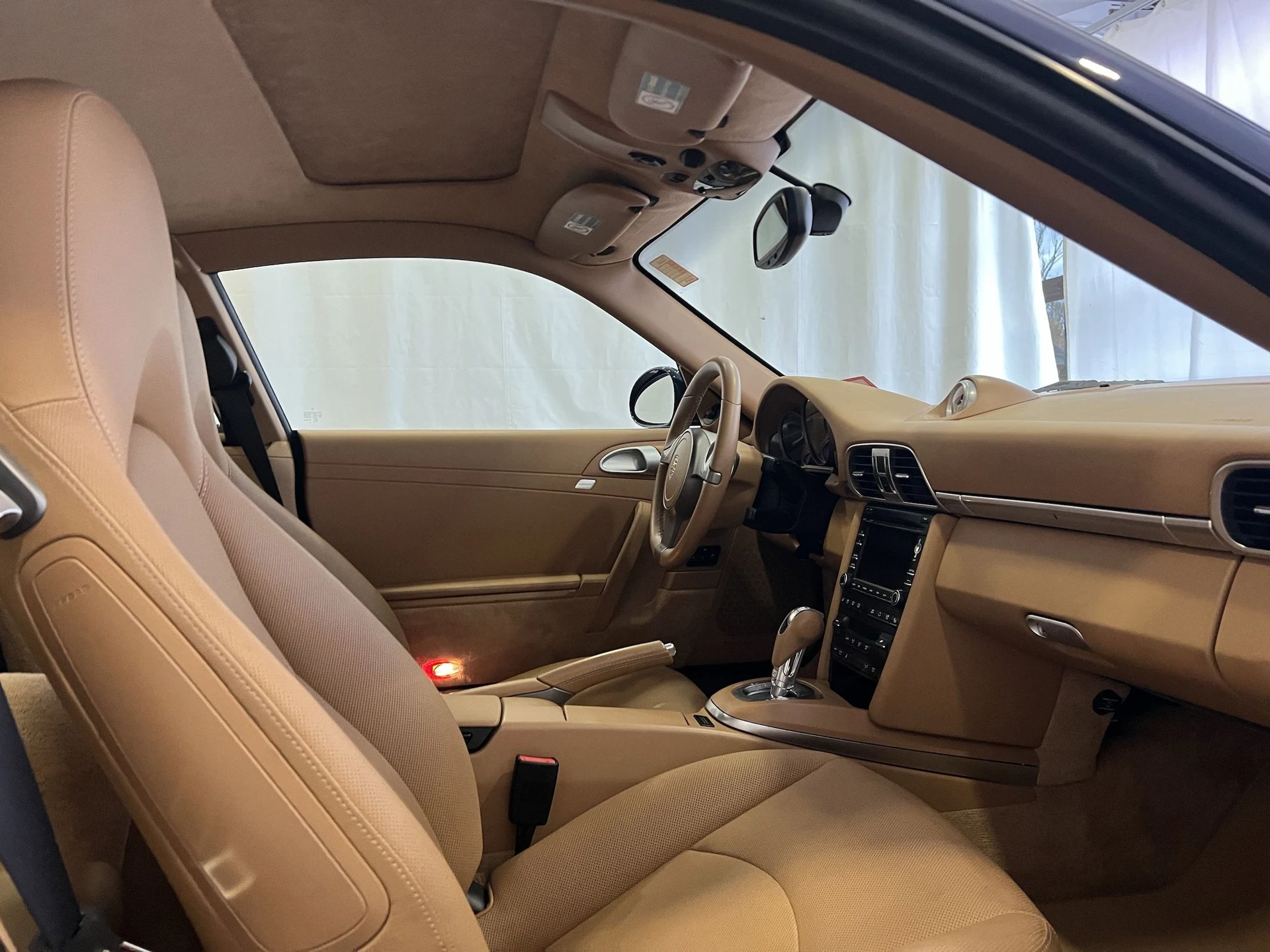 mph015_995696465_c97a4f4c0b349a10a77a61f8bcd7e377x_4bc6f7bd53