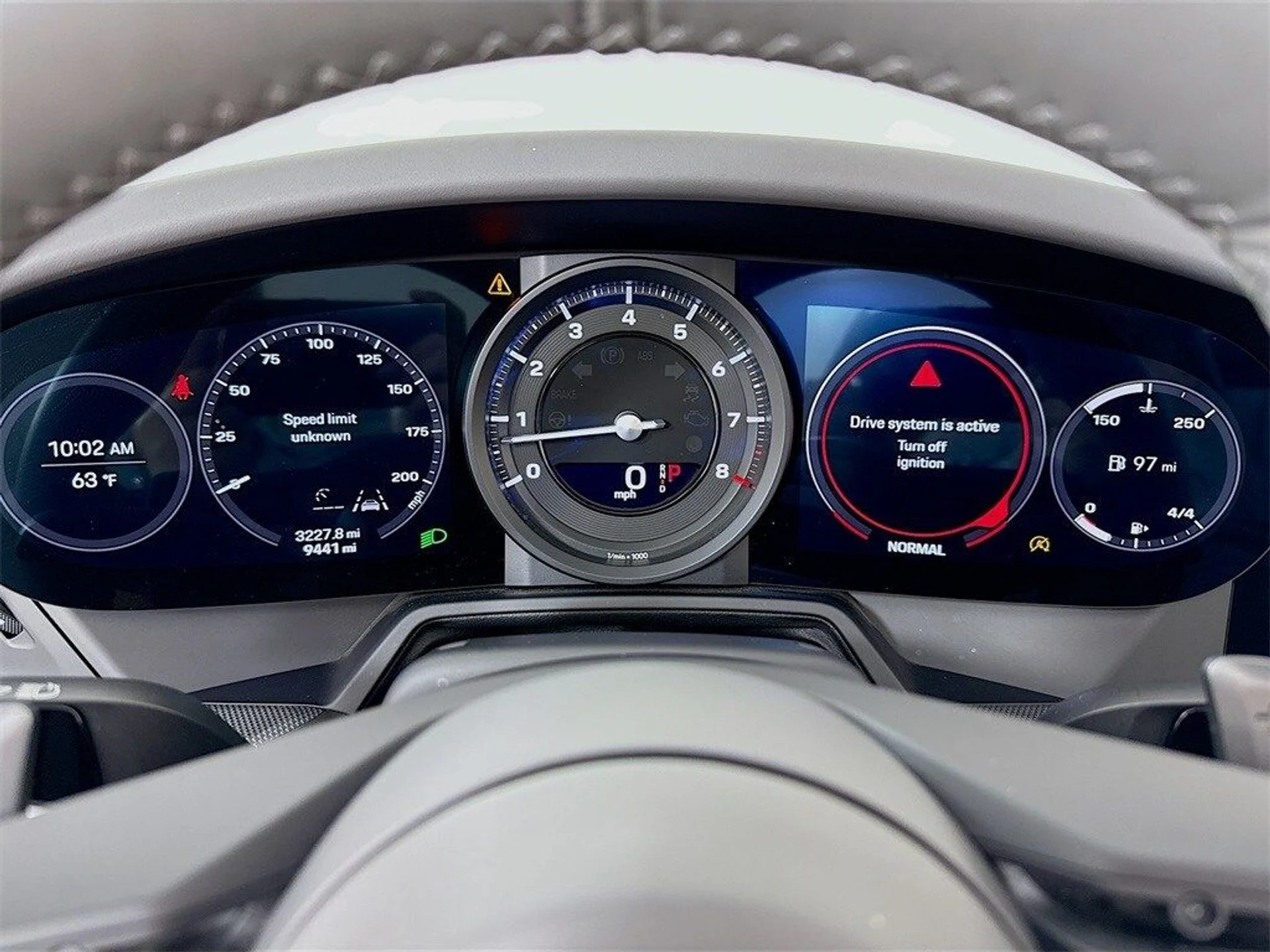 mph016_1001773909_8e898f962bee039e5b917c1f66a02052x_582febb4f1