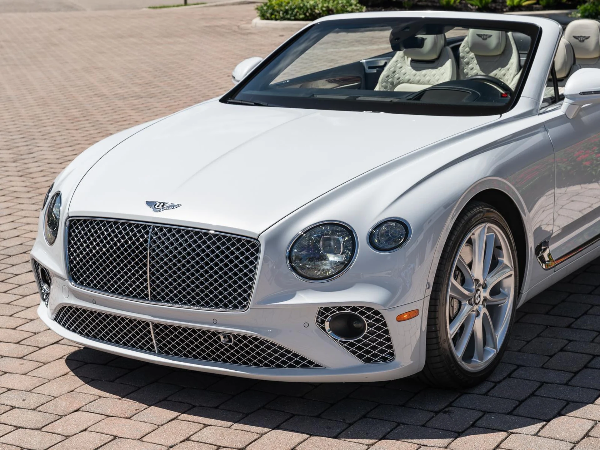 mph016_1002459071_Used_2021_Bentley_Continental_GTC_Mulliner_GT_Mulliner_V8_1775769032_4b39902bef