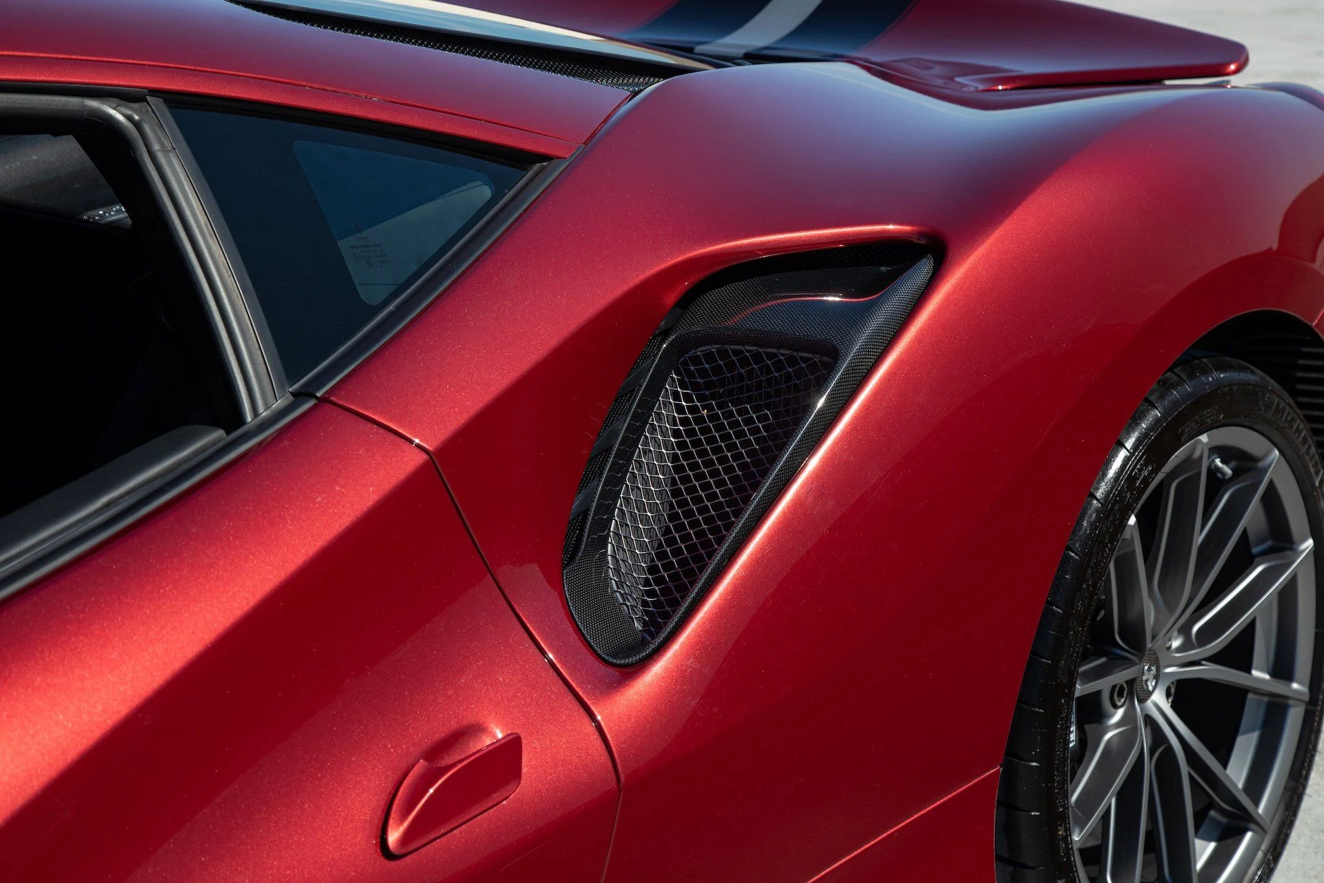 mph016_1006056865_ba08480326a155236804e9a7bea2cd52_295834adce