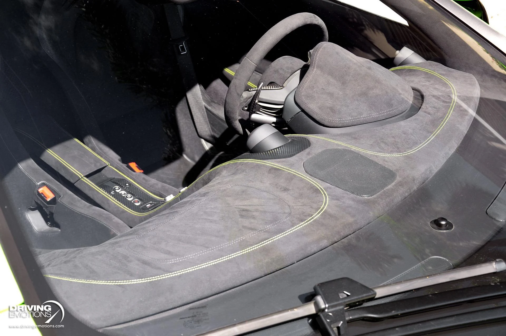 mph016_1011504810_855_p17_l_ecdbd04fec