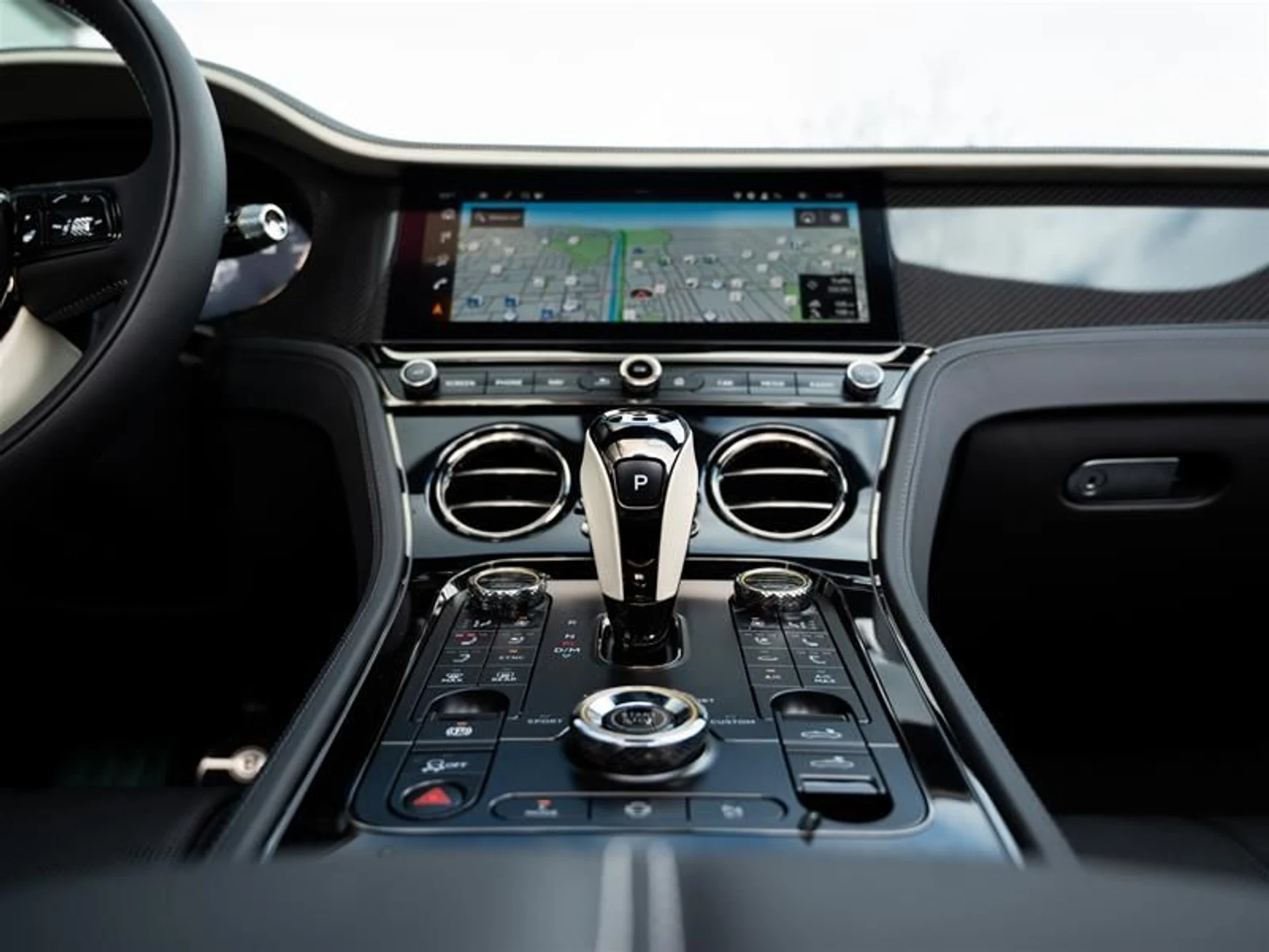 mph016_1014755338_rhpn2a5g_5de3961db4