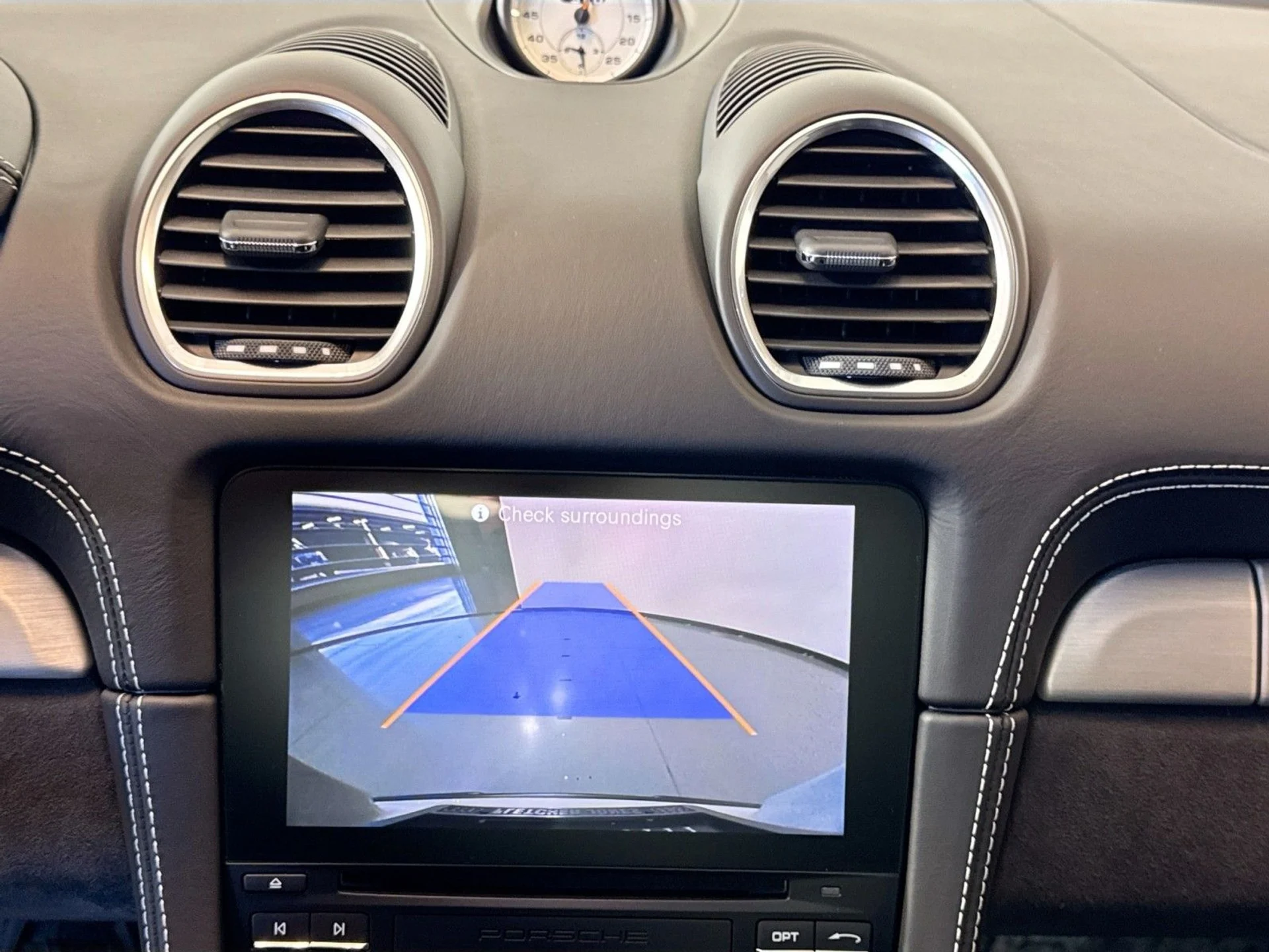 mph016_1032082702_e4526741991b639ea9ff48115df933f4_82fc95a996