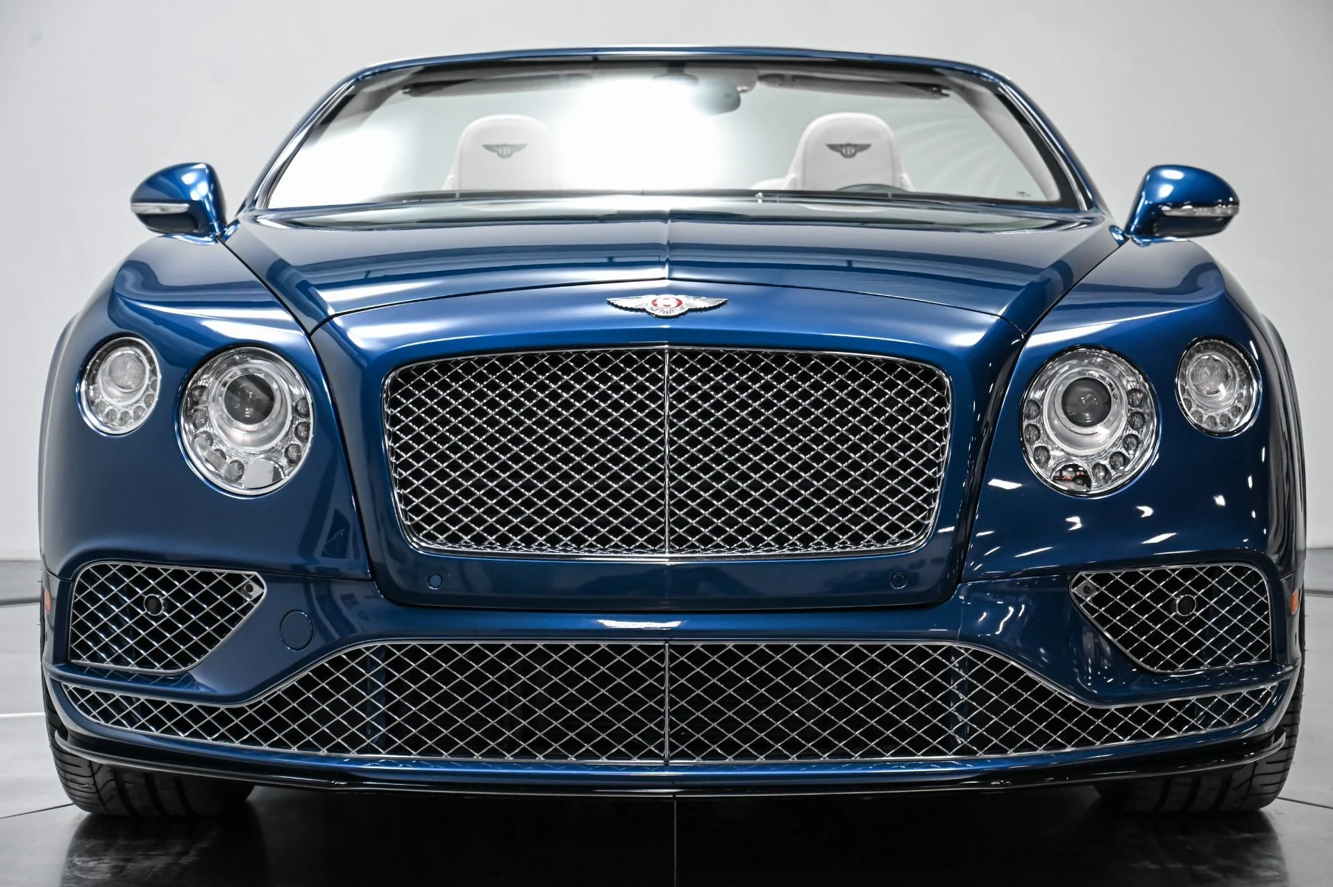 mph016_1034880023_Used_2017_Bentley_Continental_GT_V8_S_1769036560_812da693da