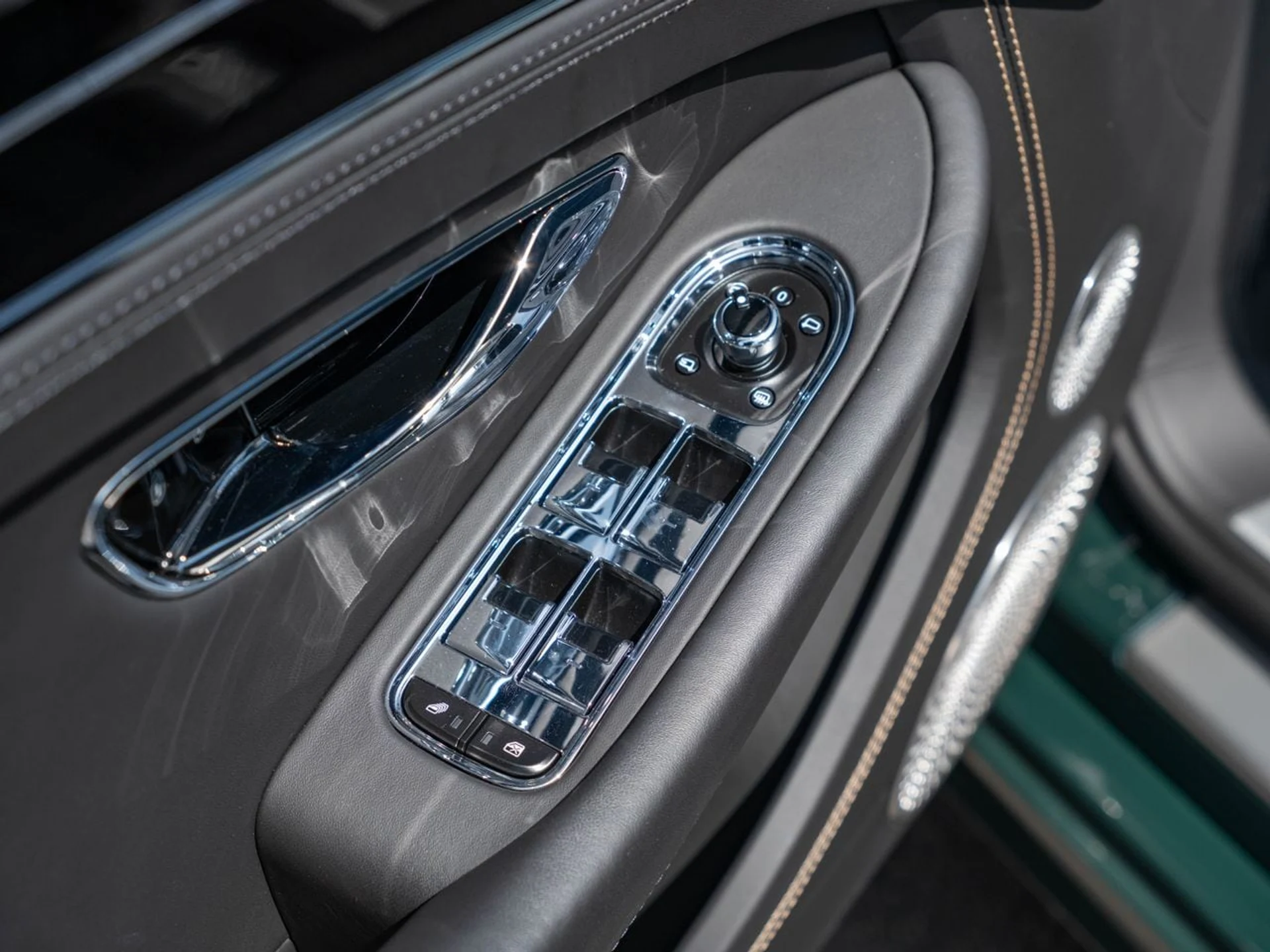 mph016_1040959970_f122e729362bd6016d8b603fd9a7fffex_9539ef6297