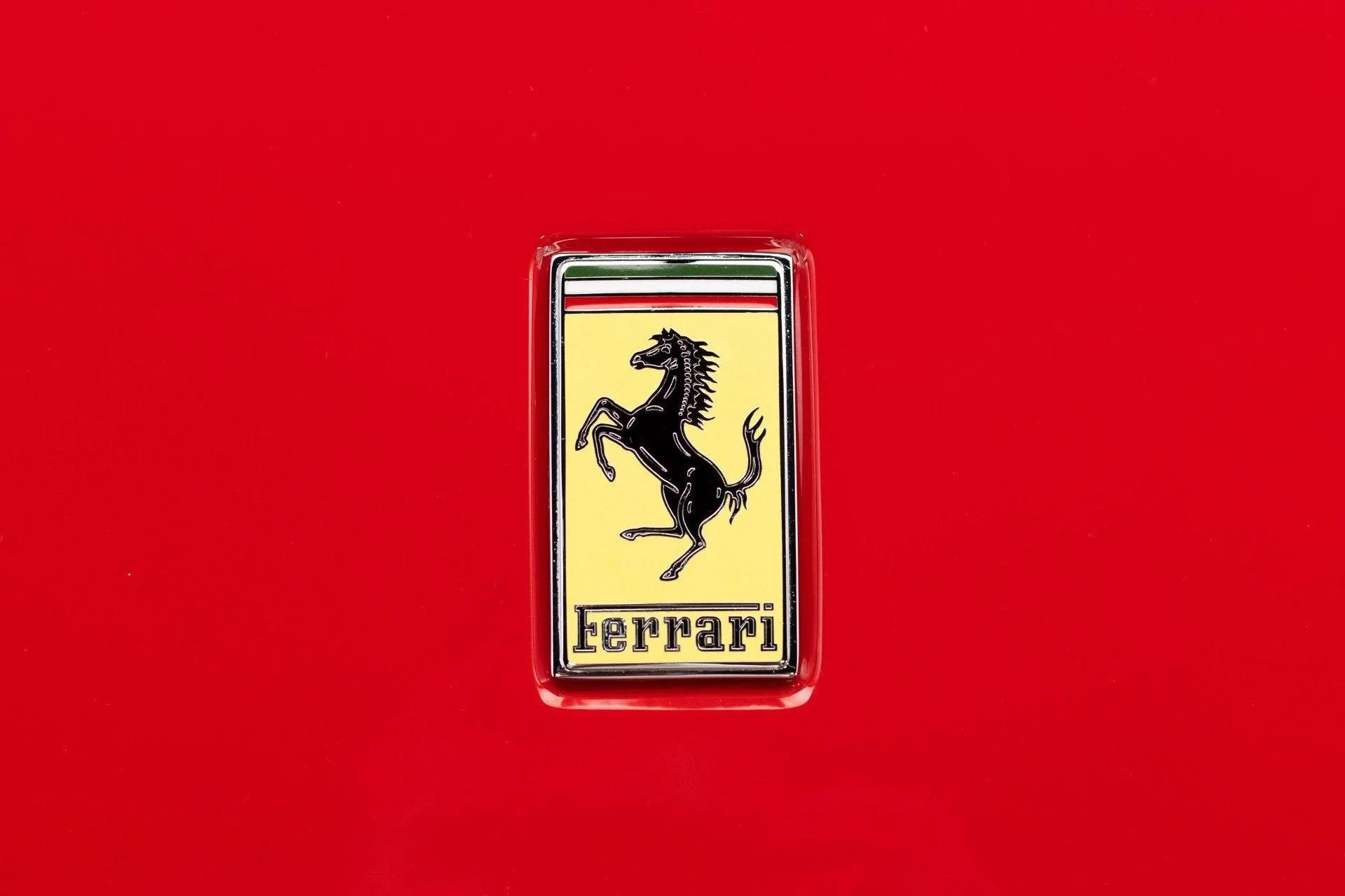mph016_1043289647_Used_2026_Ferrari_296_GTB_1778334346_e7649ca208