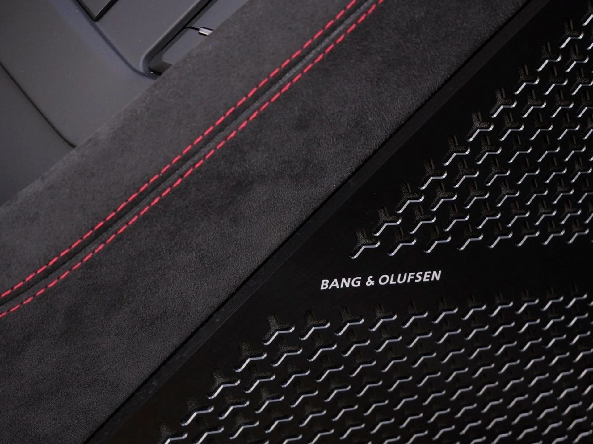 mph016_1044933218_f240207189535b0e37849b75a1cfde19x_8c8cbf81b8