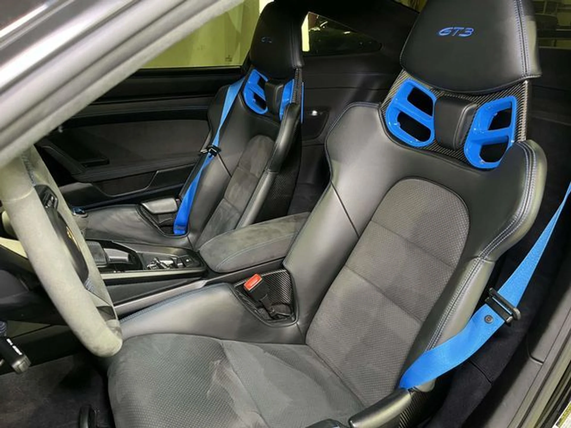 mph016_1051299375_38fb70378bd7c4149bd199ee21eb7221x_ae37c53f68