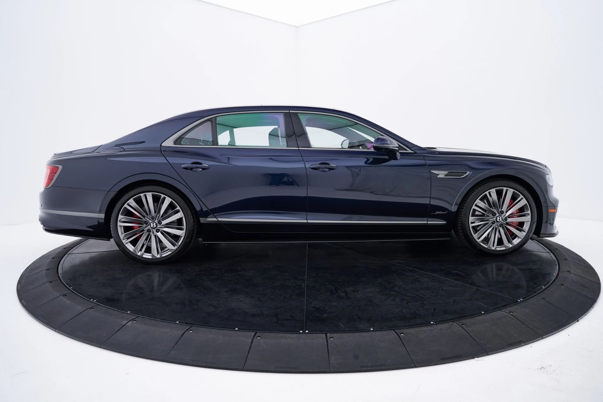mph016_1052955815_Used_2025_Bentley_Flying_Spur_Speed_1793037795_97316322db