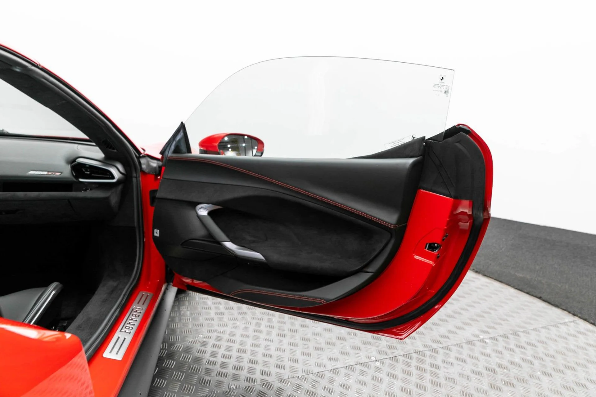 mph016_1063103672_00c42943eb9d454fb9e9eec3a87415e5_744898f3d7