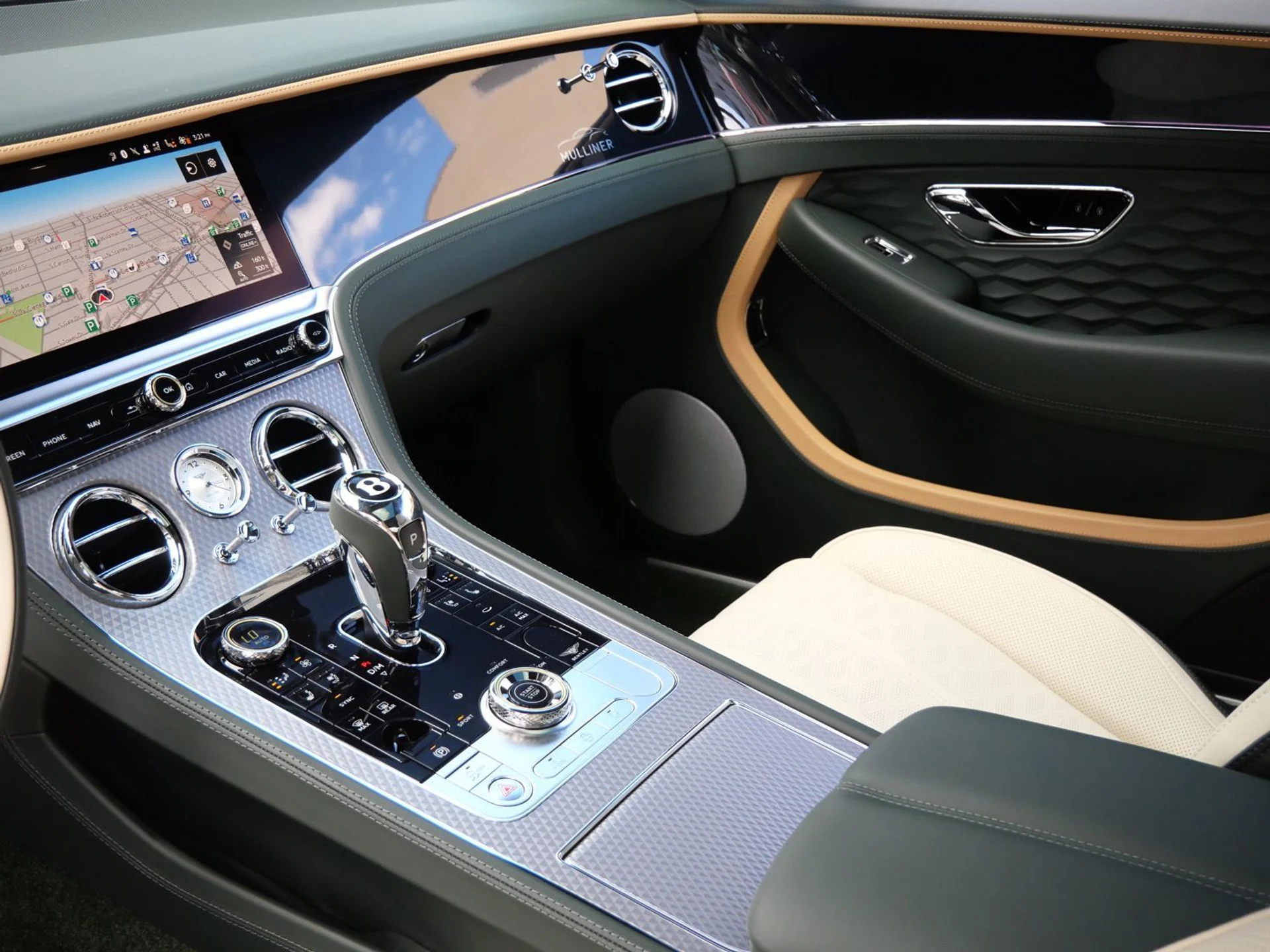 mph016_1064382484_0d965eb09773bc2ed9a071580f0e7f37x_5b89e93357