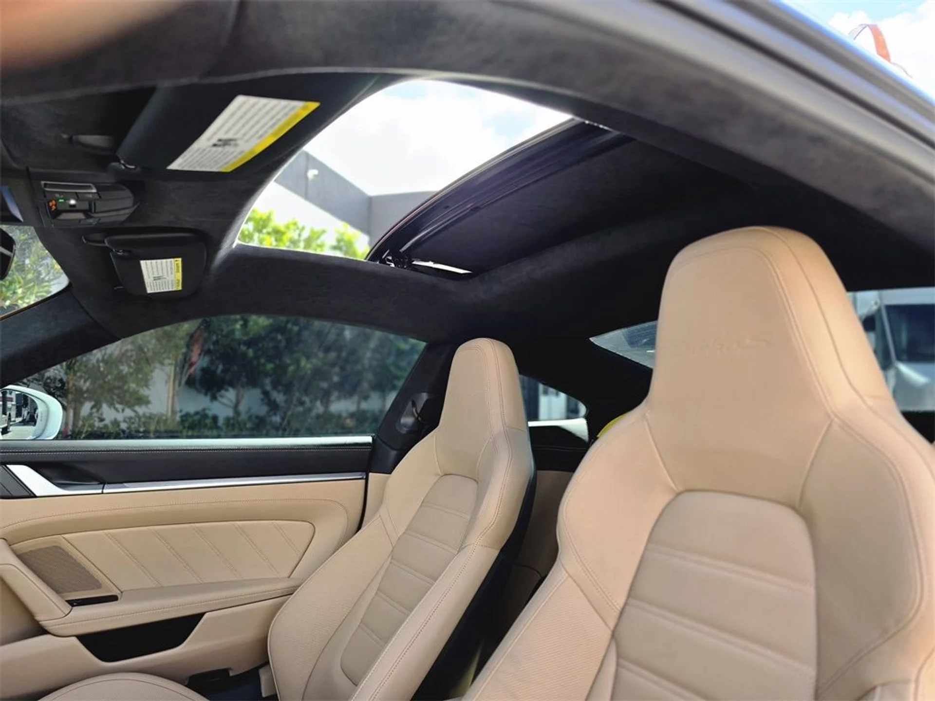 mph016_1065396807_f0fe3299f46f14adff5d699fe06df393_168812b6fa