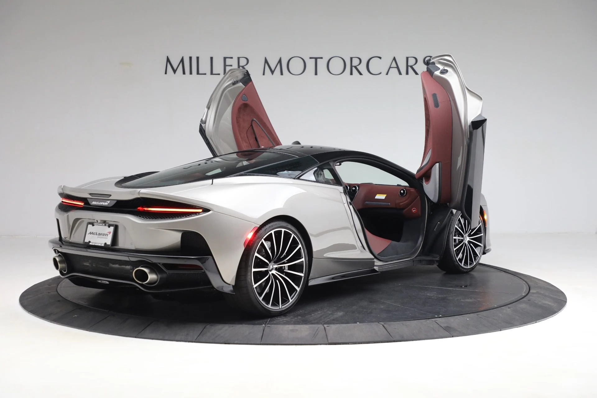 mph016_1068768898_Used_2023_Mc_Laren_GT_Pioneer_4a042e85aa