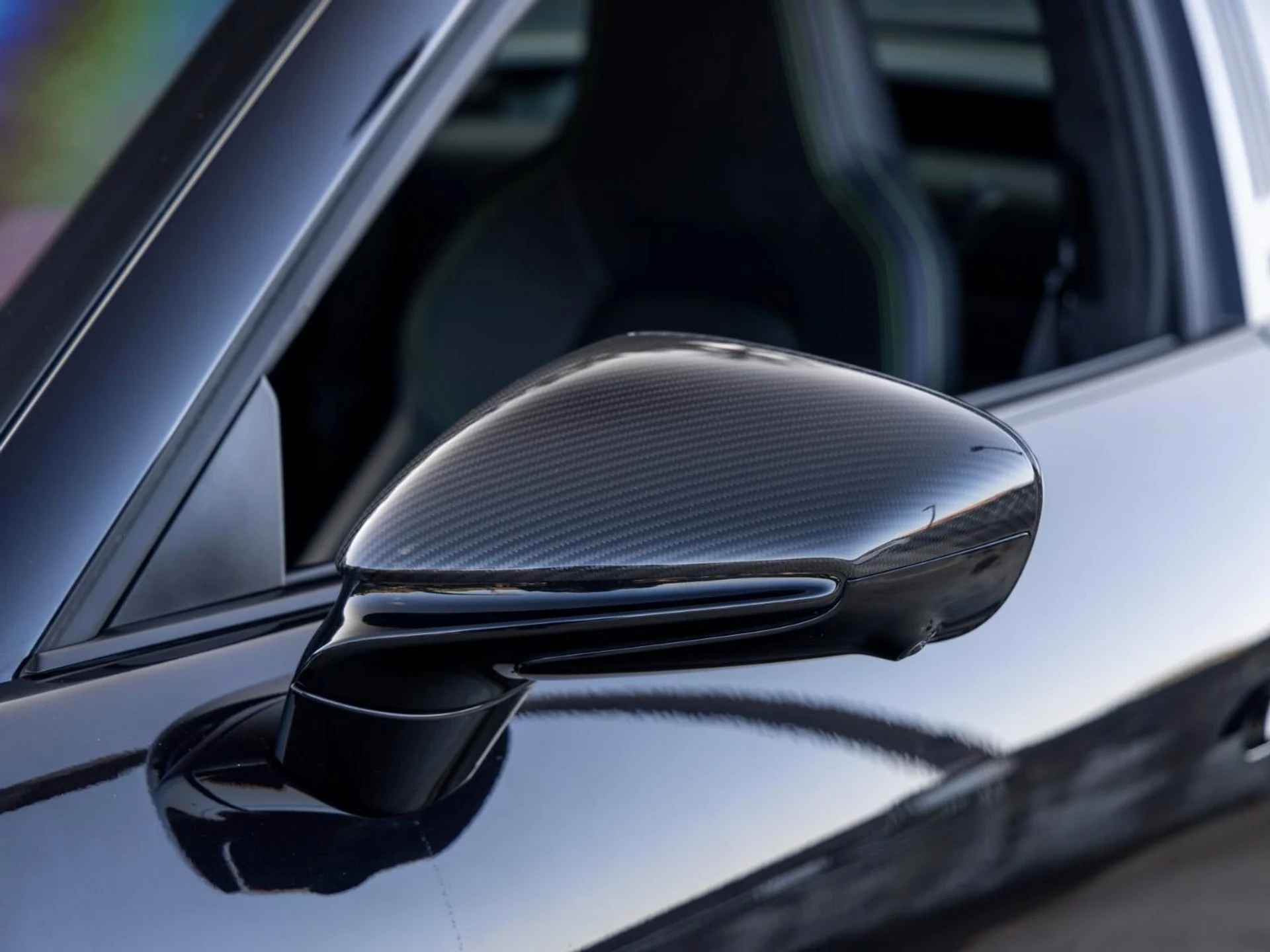 mph016_1070068803_17_5d05fcbb0b