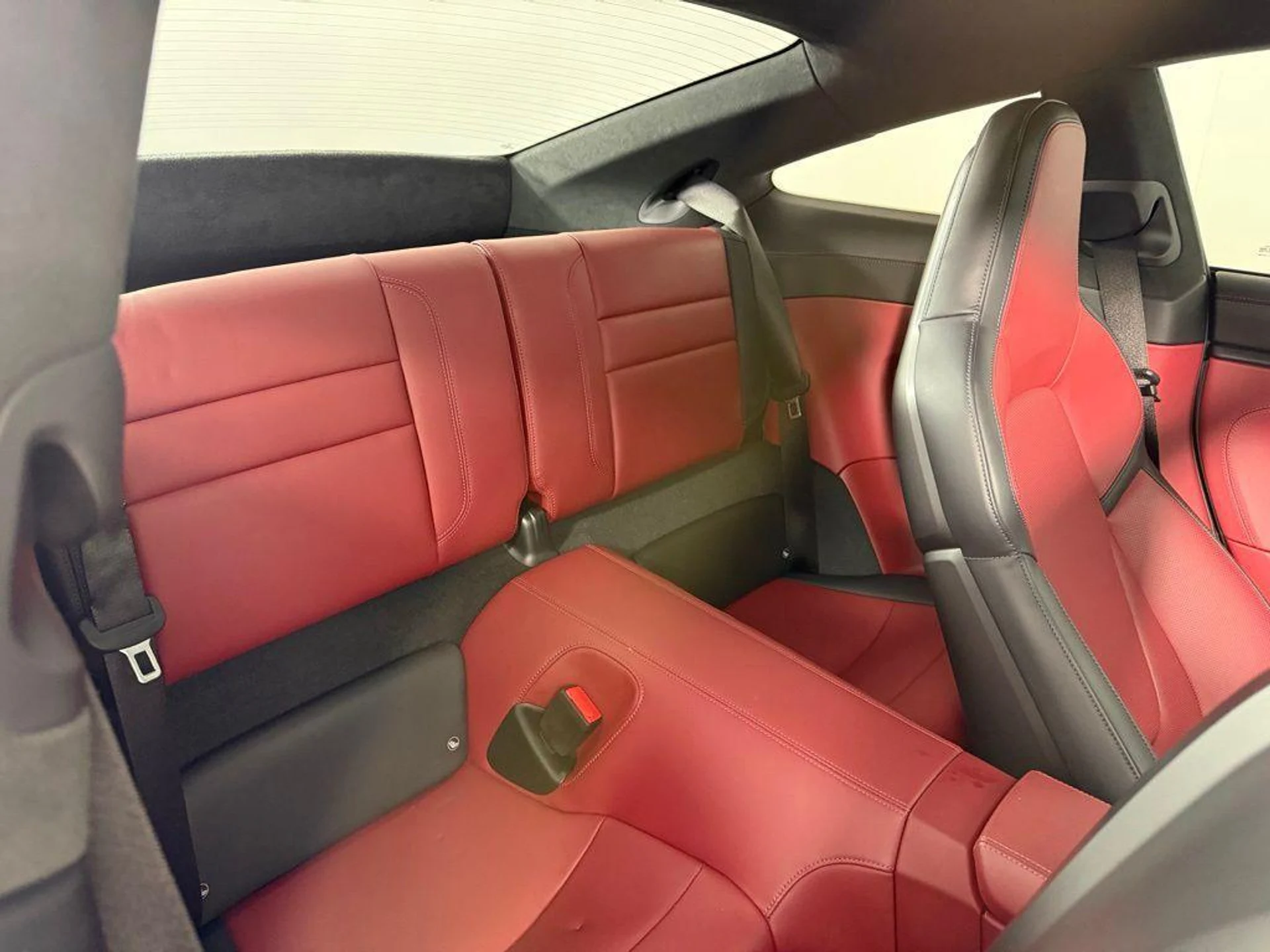 mph016_1074466956_2i5_UDD_Pu_Fk_N_Lk_LC_Tb_Fl_KGW_Dxs_PE_303633bf21