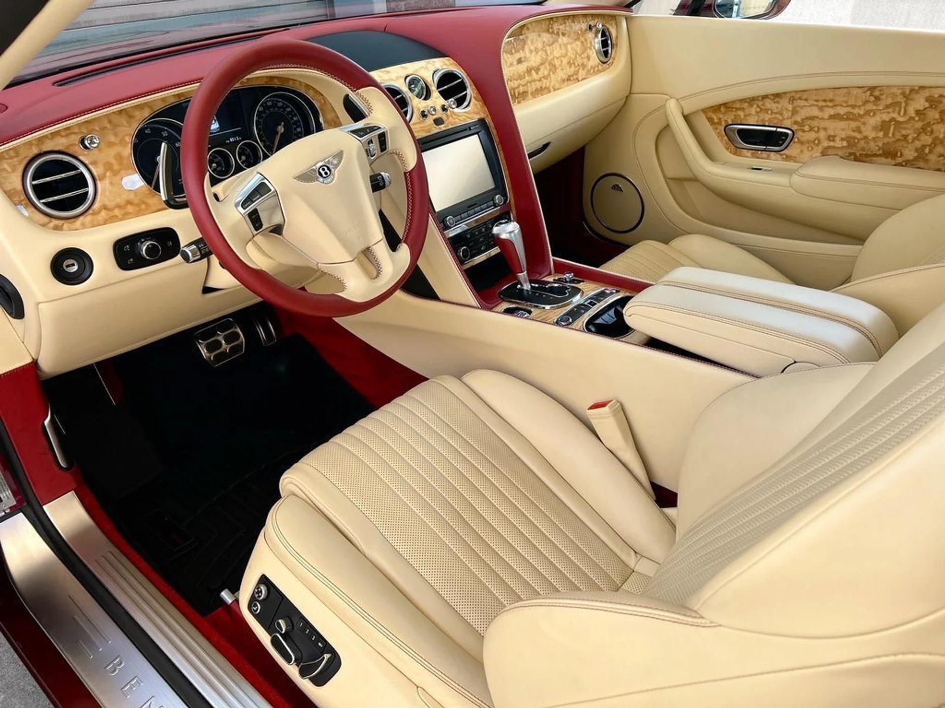 mph016_1089508369_used_2017_bentley_continental_gtv8convertible_8119_22991811_17_1024_eb8de9384e