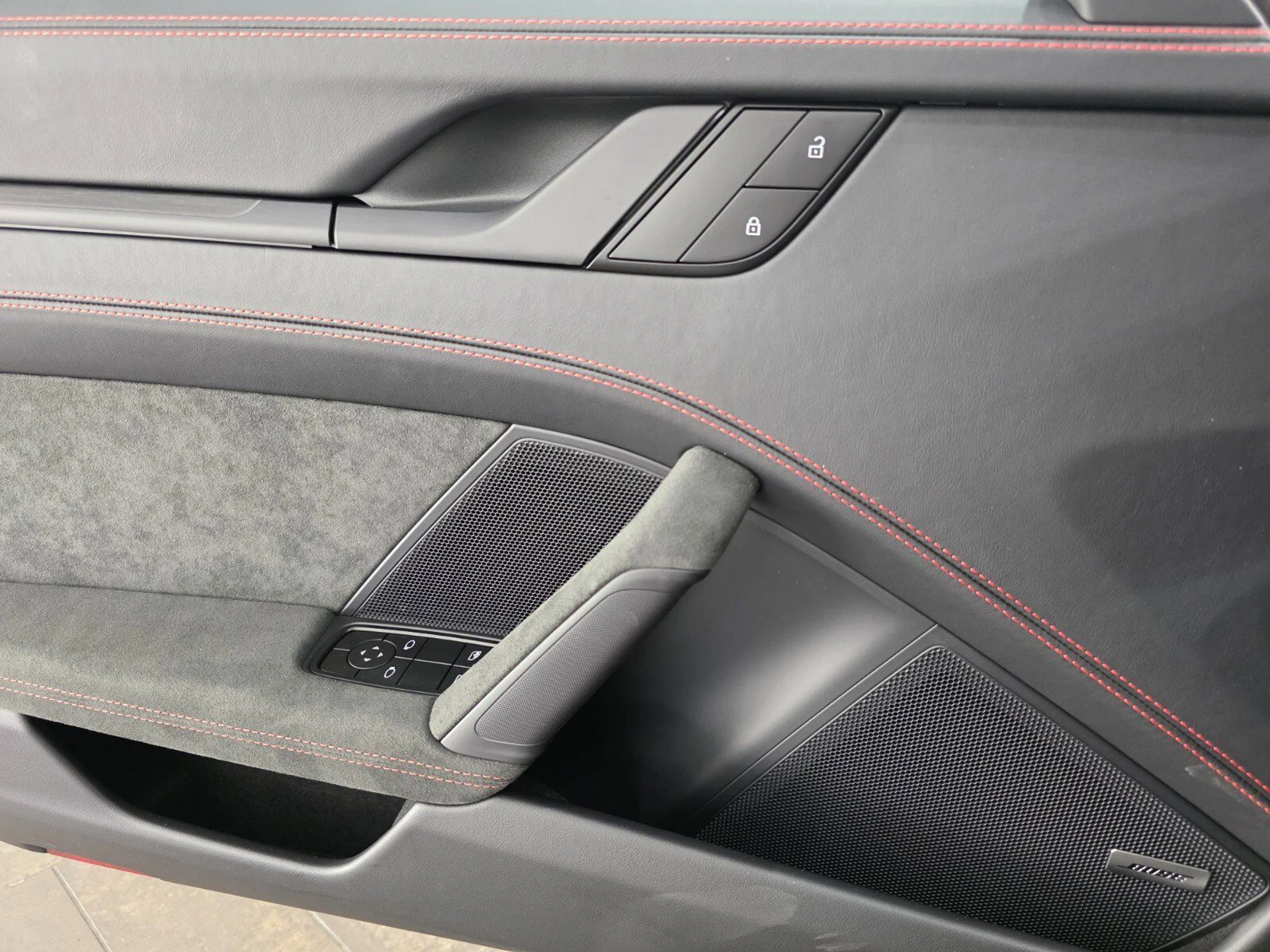 mph016_1093078767_ad7ec39c49805f09f3ad55a66cf306b7_396a3f61c1