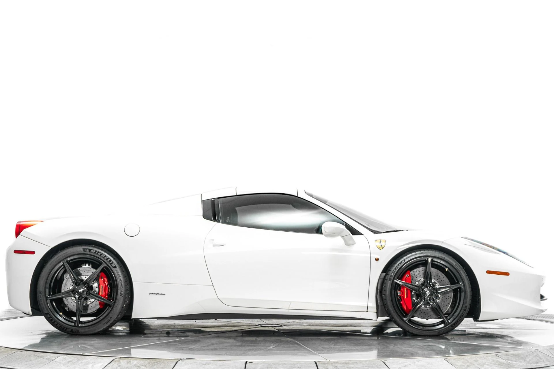 mph016_1105488899_Used_2015_Ferrari_458_Spider_Daytona_Seats_Forged_Wheels_Sport_Exhaust_1785432521_2315f1b84d