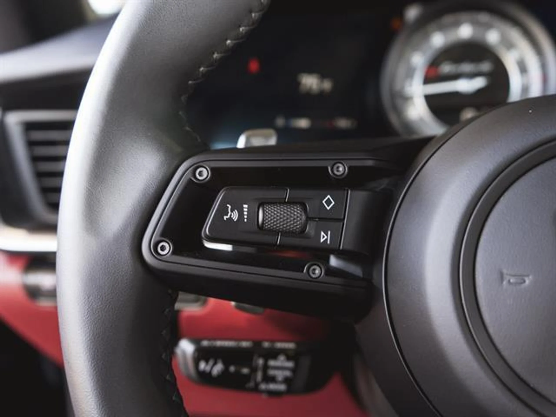 mph016_1107108161_A_Tm_Y_Xchf_JAC_8_Ht_Bwns6_Cuvx6_DJU_21d82ba70e