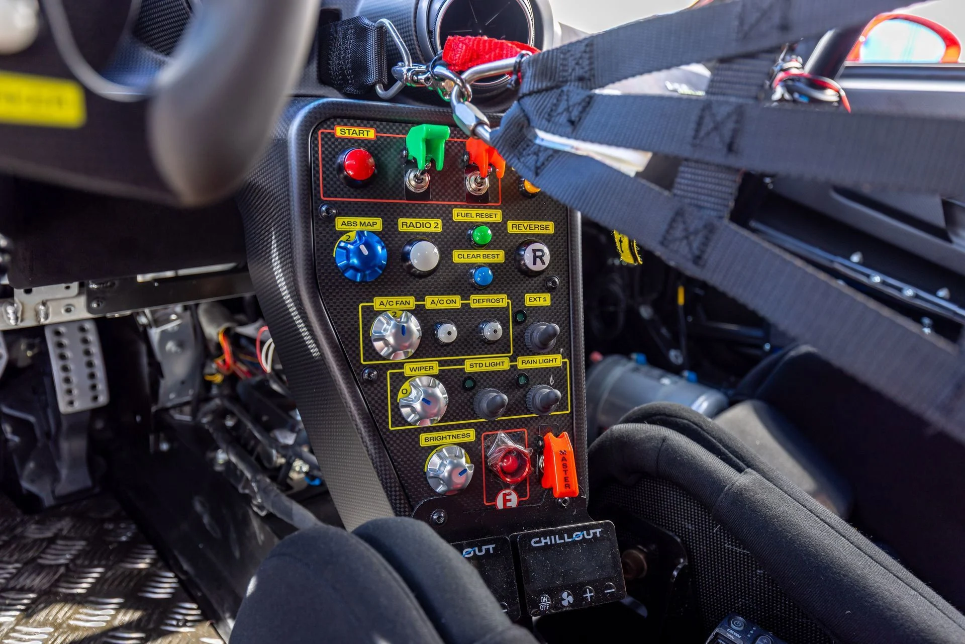 mph016_1114493695_e0d27195ea90461f9f85236c51b8b920_10d2754da6