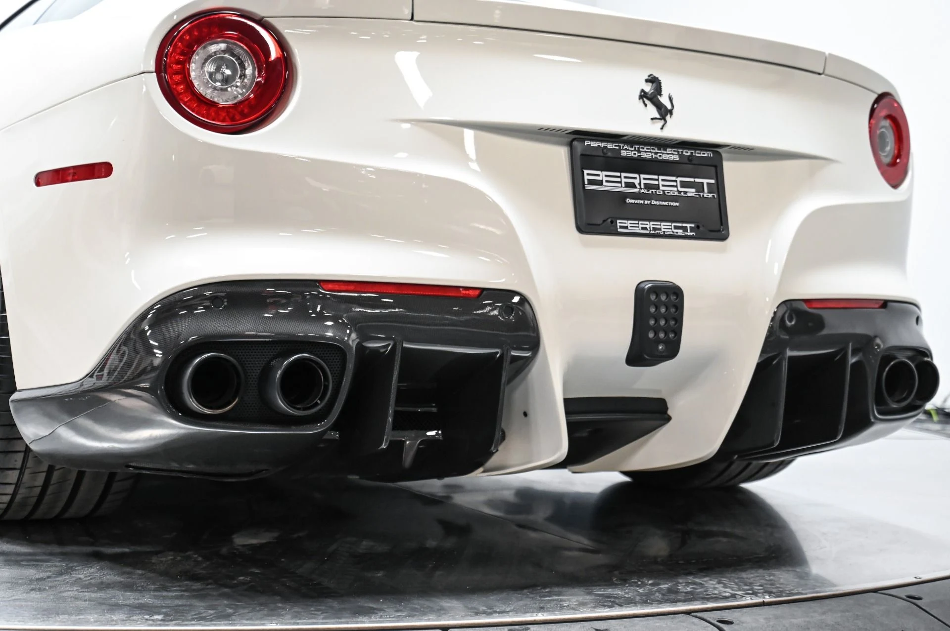 mph016_1120351021_Used_2015_Ferrari_F12_Berlinetta_1770858306_39d926d448