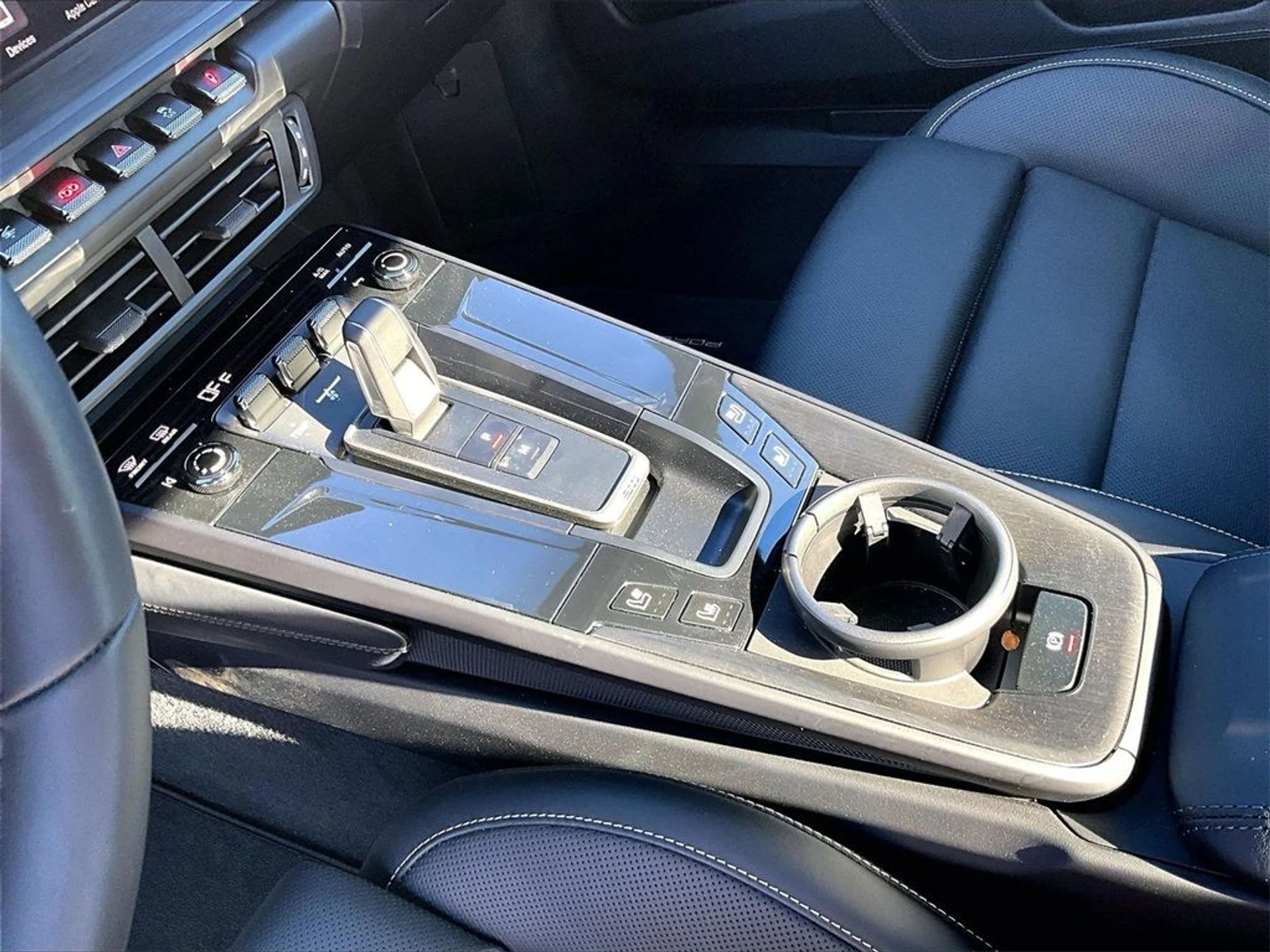 mph016_1121351107_1d9f6ac89c9ad6f8e7f8bc757e79ff28_1182e6f7e4