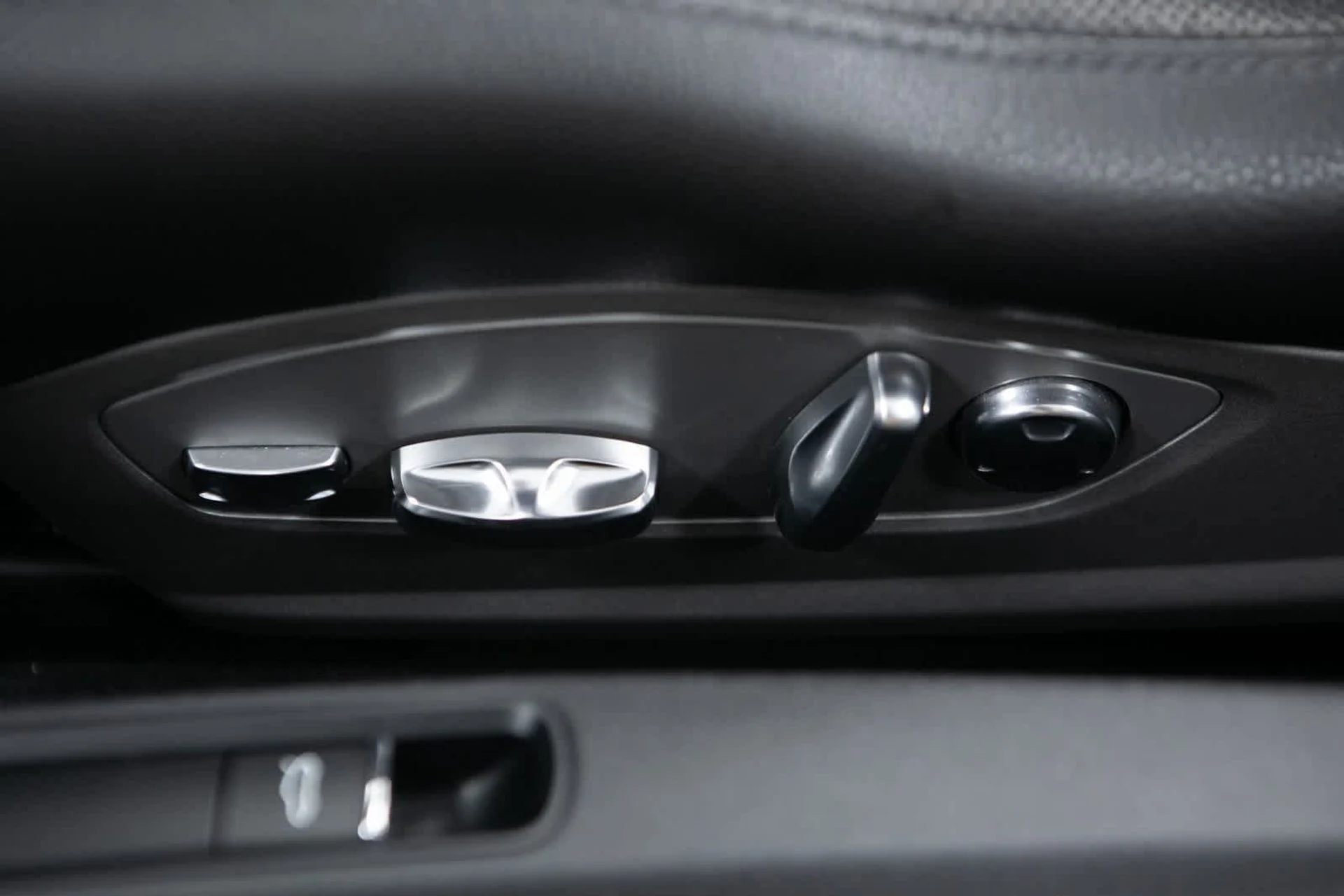 mph016_112200160_27393f2e802ff1172d3dd6056e4278efx_8d7ea53b52