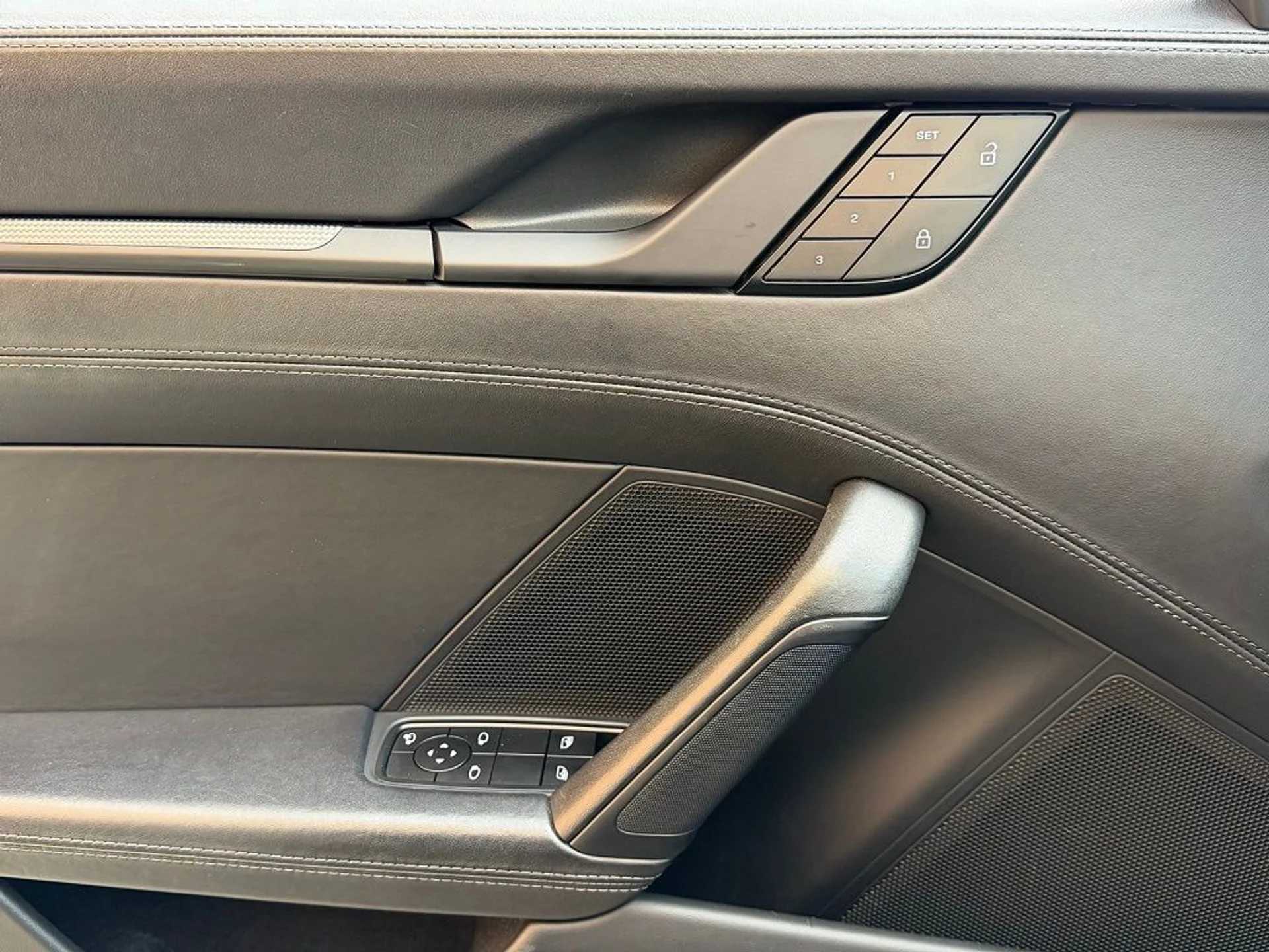 mph016_1130105920_79a86b029b4d45a65bc78f3a2182419ax_1e850165b4