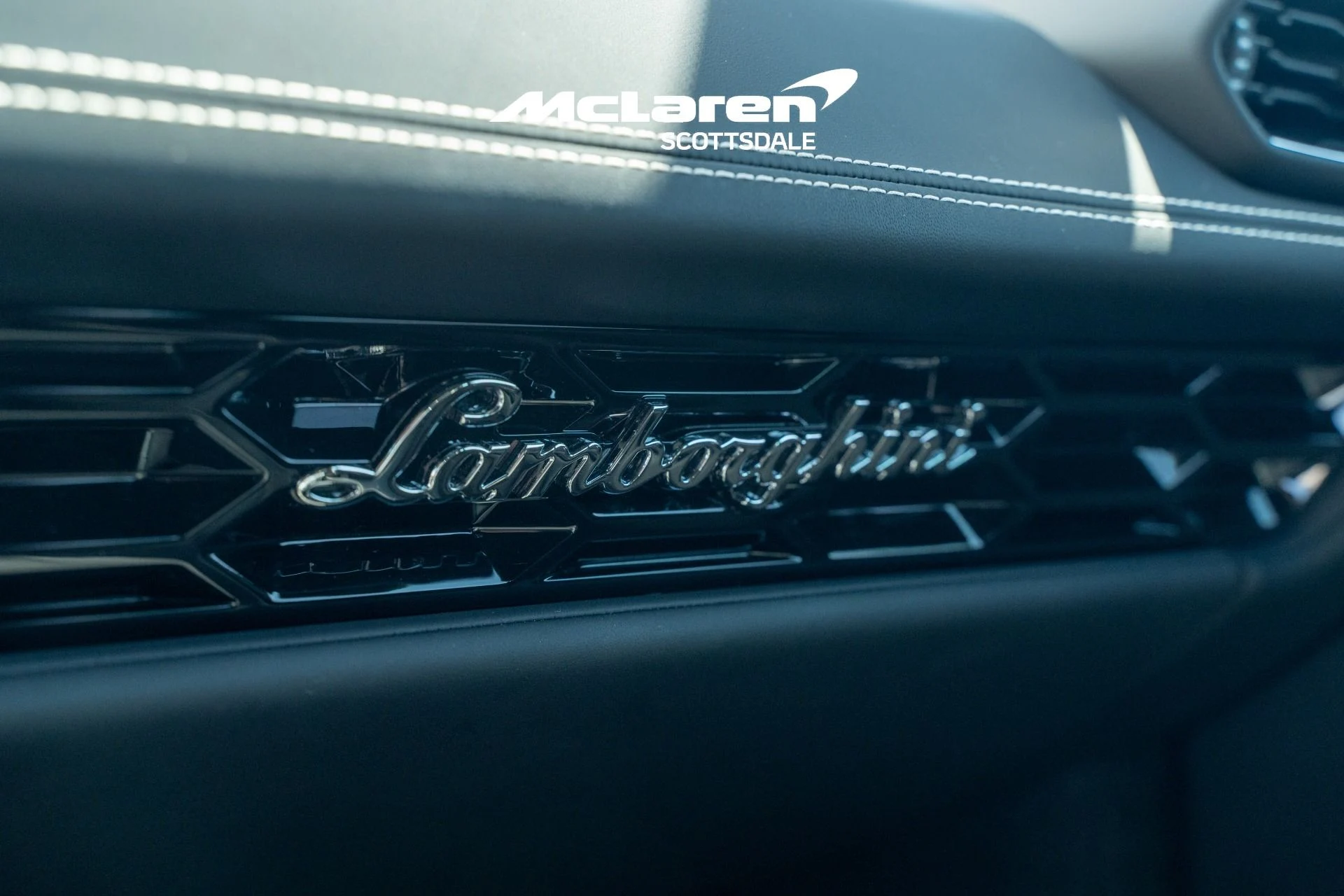 mph016_1131344225_Used_2024_LAMBORGHINI_HURACAN_STERRATO_Sterrato_1785521601_ad6a7b270c