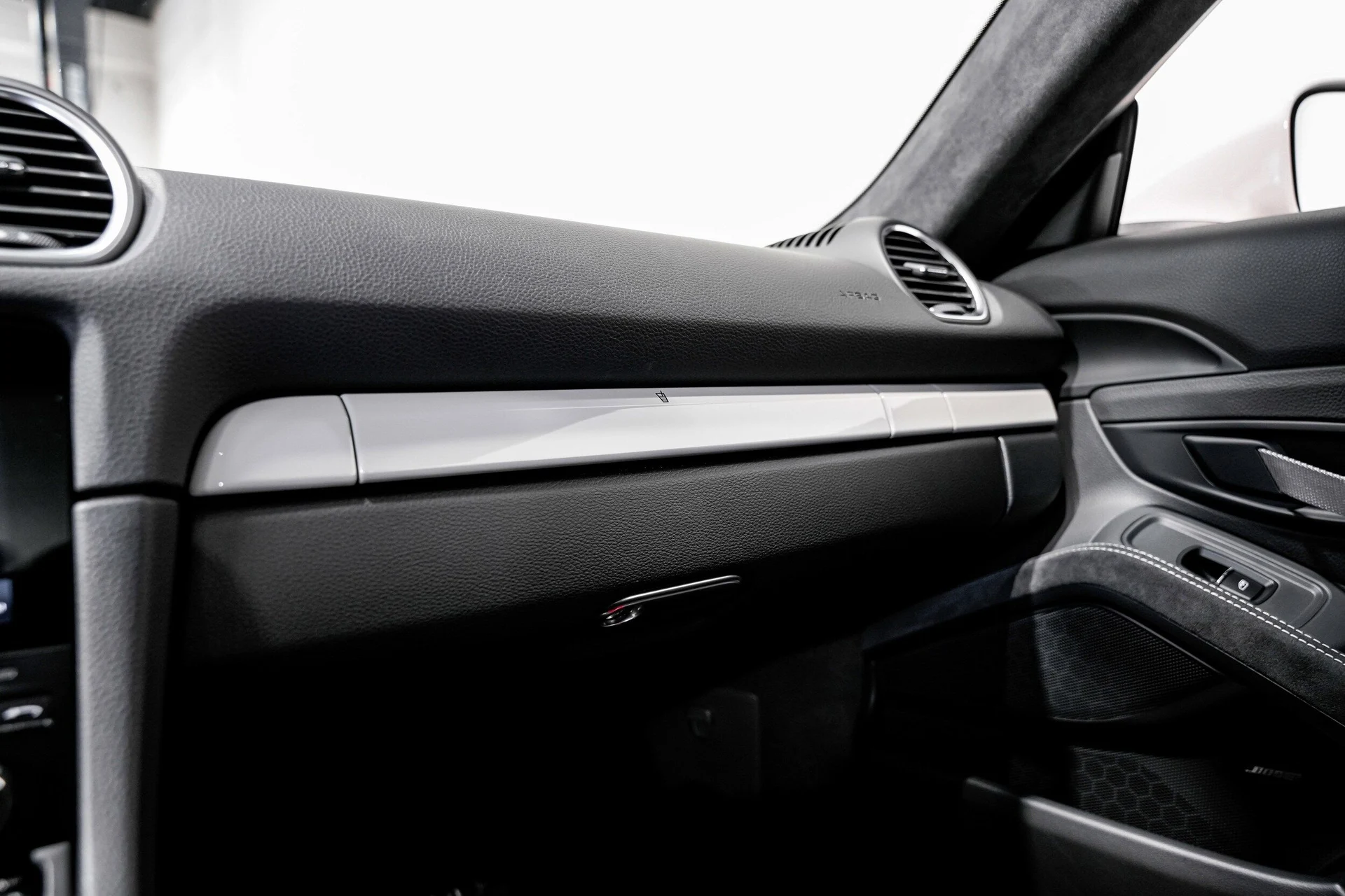 mph016_1135784333_3e9cd6770376ca26a1ea7b637ebf228fx_da63aa8c82