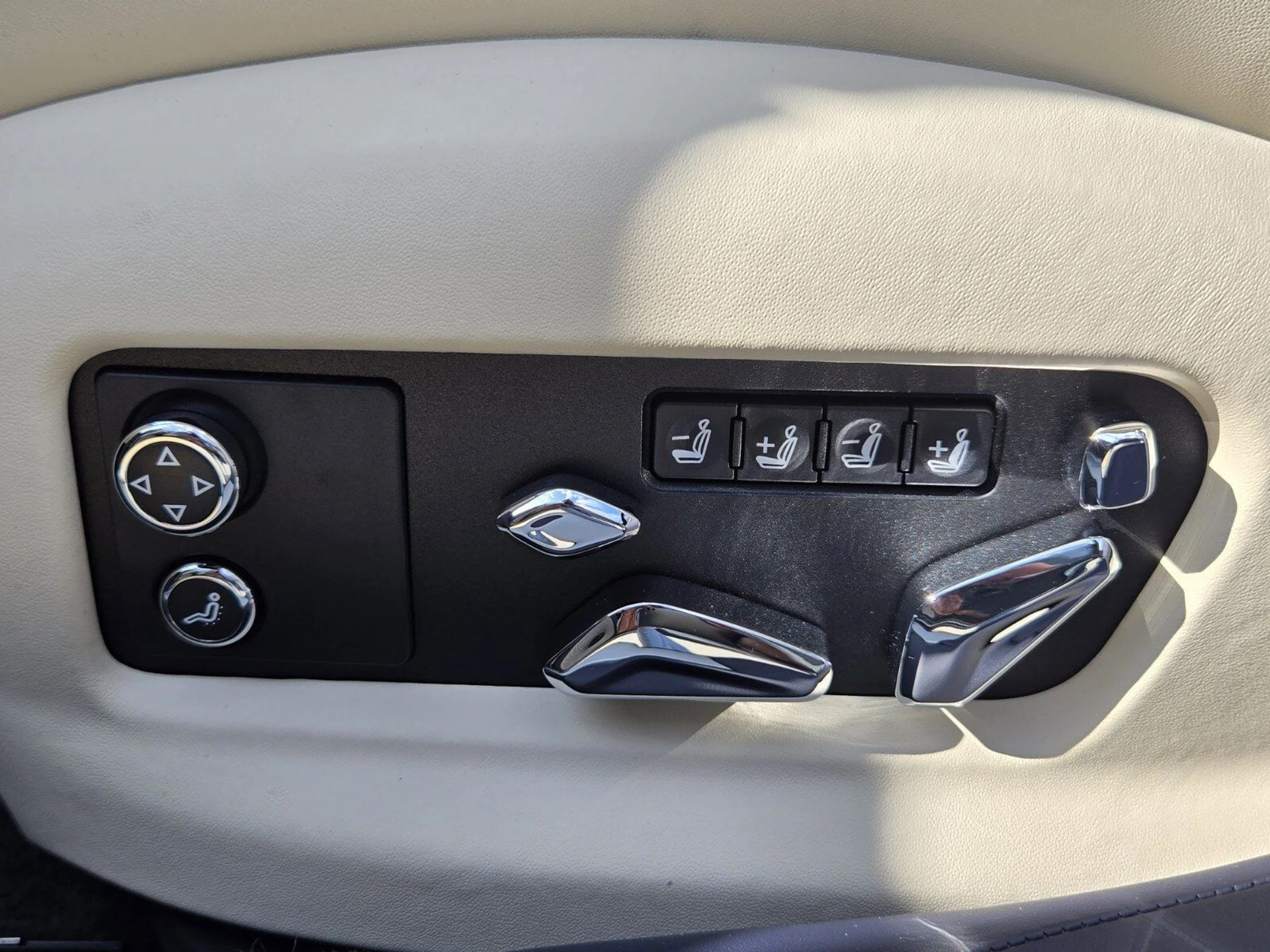 mph016_1136424457_8cdd9a05a483d38c65e3a72ae57a38c8x_77ba02504b