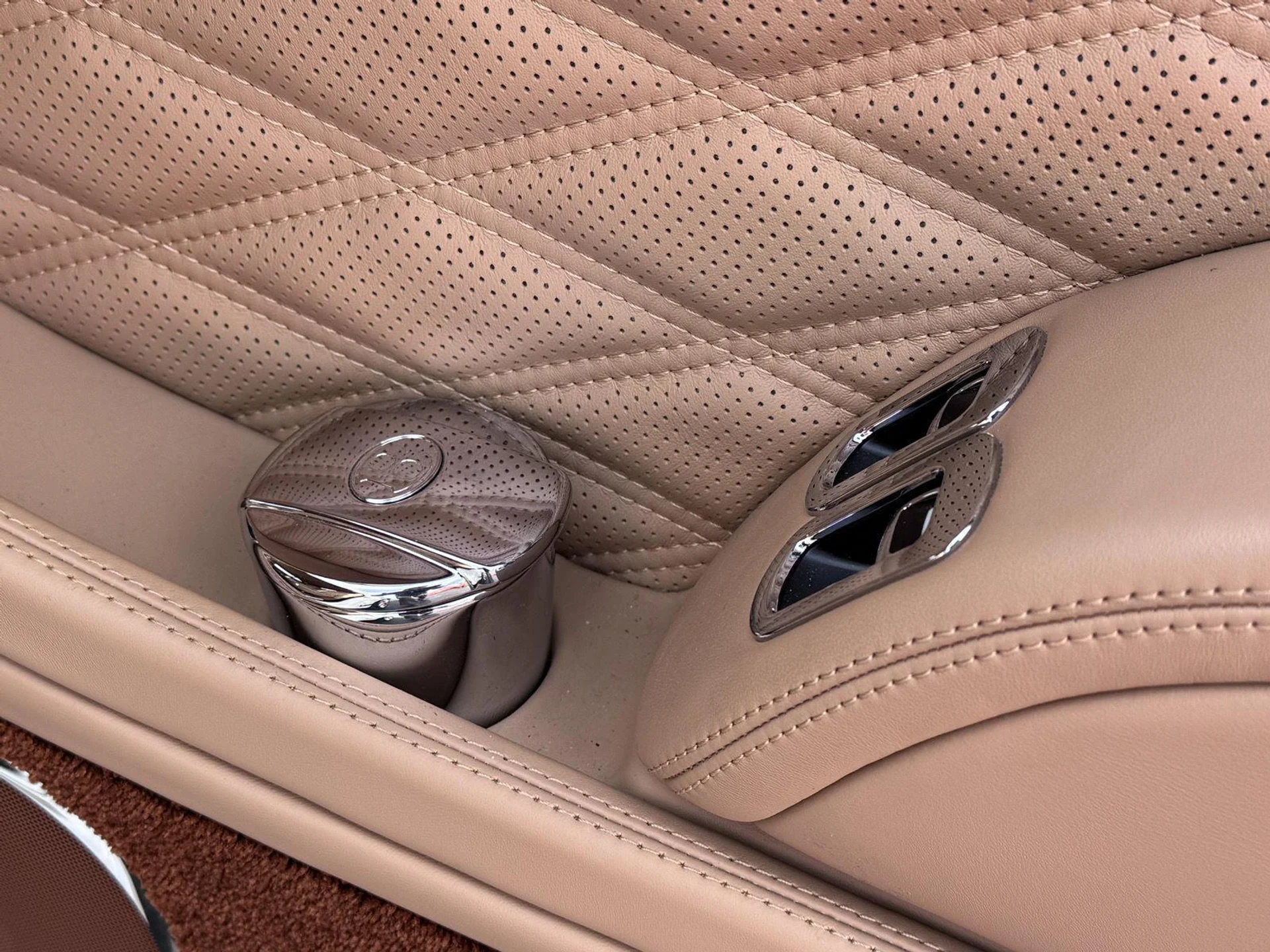 mph016_113792651_1df6aac7d80ad5d6a2712bdc81cbac98_0474550e74