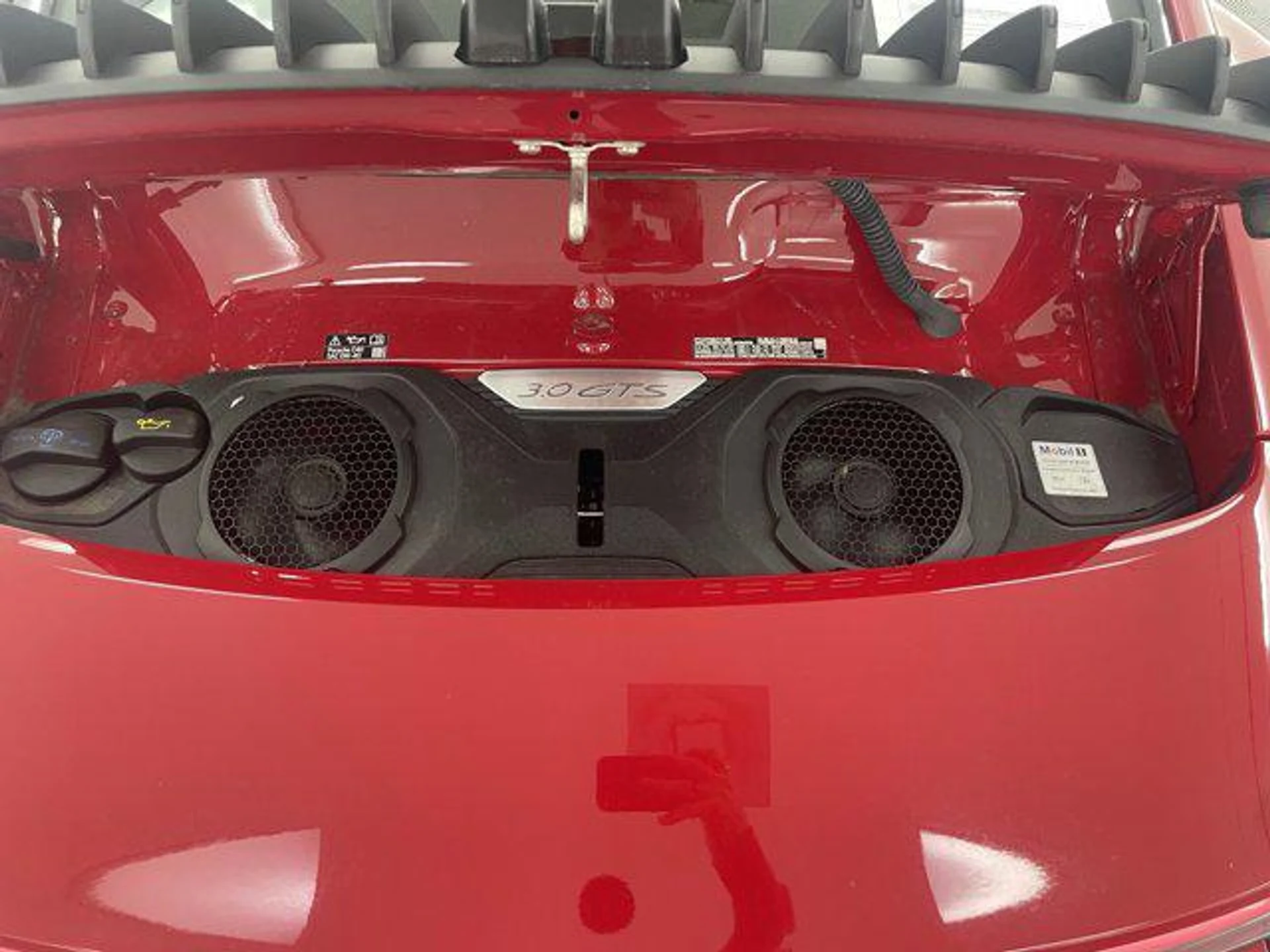 mph016_1142759440_r_C_K0zf_KA_Kdh_Yv_IP_Ry_Hi9_ZZ_8_M_d7d371e701