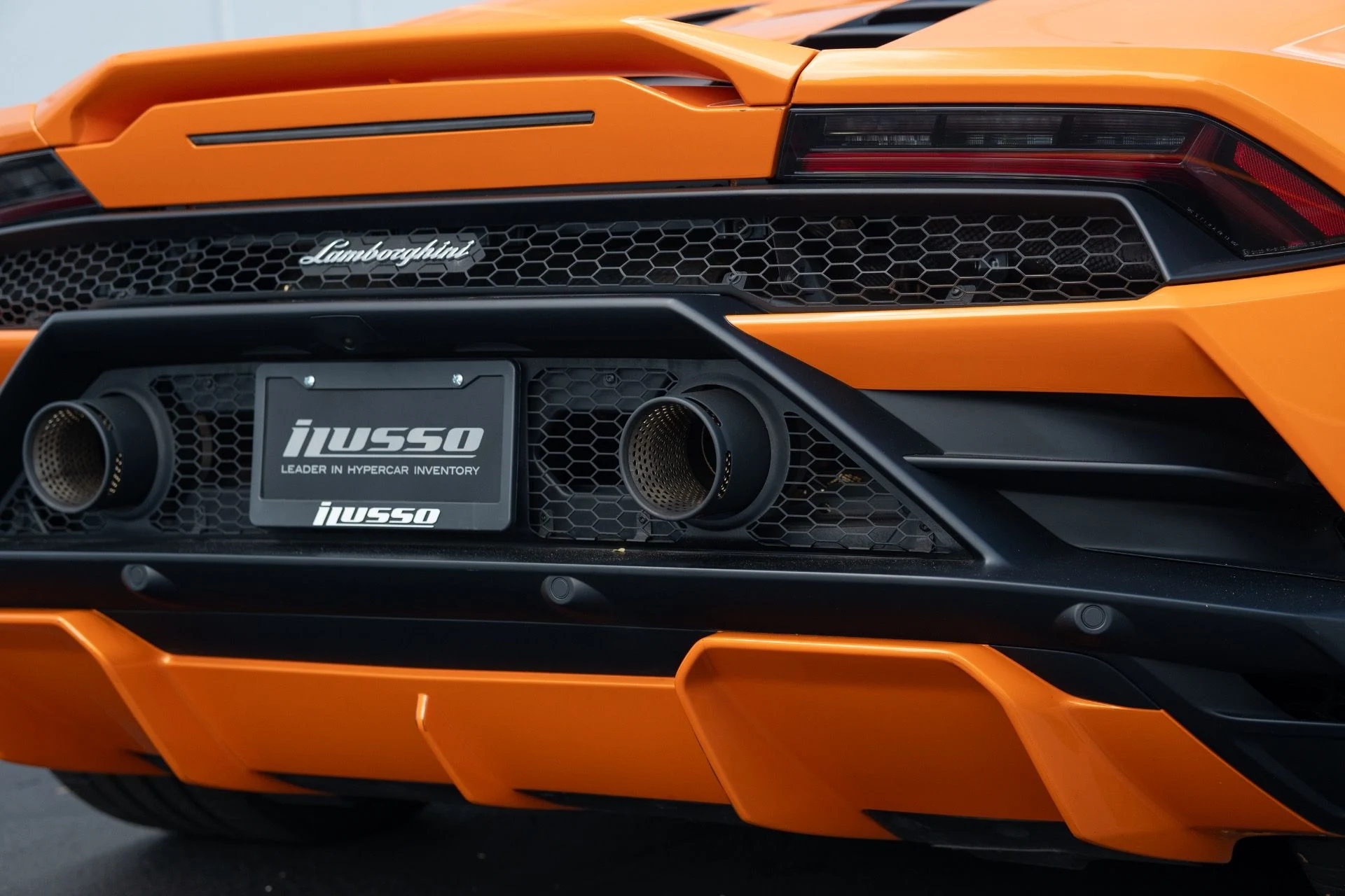 mph016_1147878553_Used_2021_Lamborghini_Huracan_EVO_Spyder_1775496293_dfe304552b