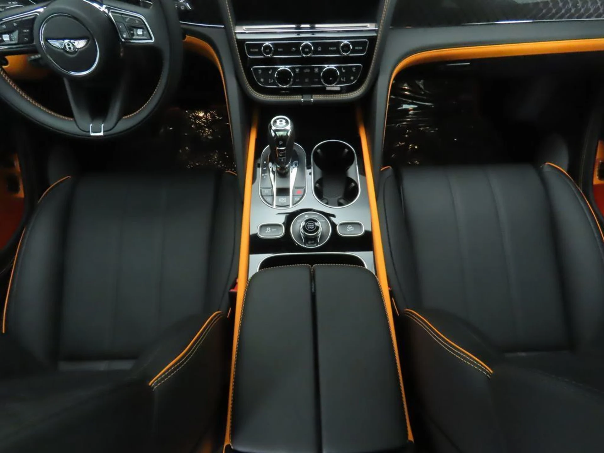 mph016_115194769_new_2025_bentley_bentayga_v8awd_8119_22925566_17_1024_2642931903