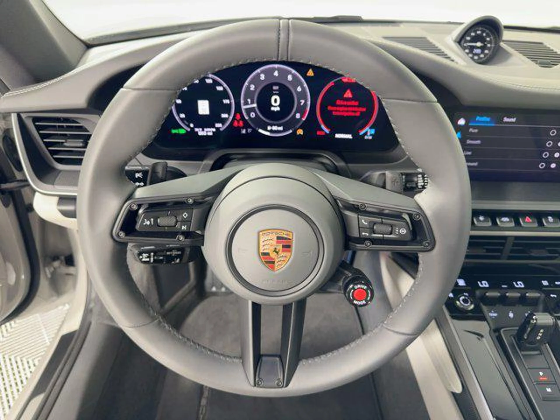 mph016_115434607_i_Y4r_Oi_V_Uy4_S_Qm4_R_Em_NUNXU_7_P8_M_bc20776b28