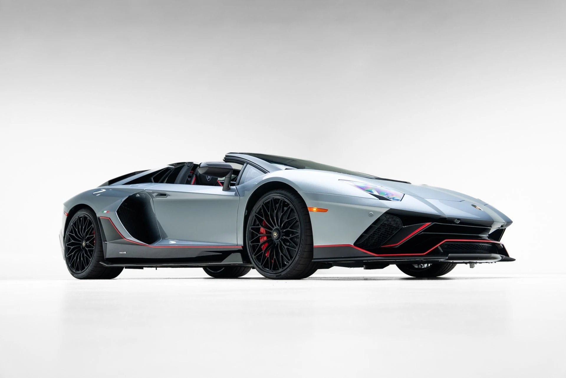 mph016_1161025975_Used_2022_Lamborghini_Aventador_LP_780_4_Ultimae_1773941159_1edc5a9eb0