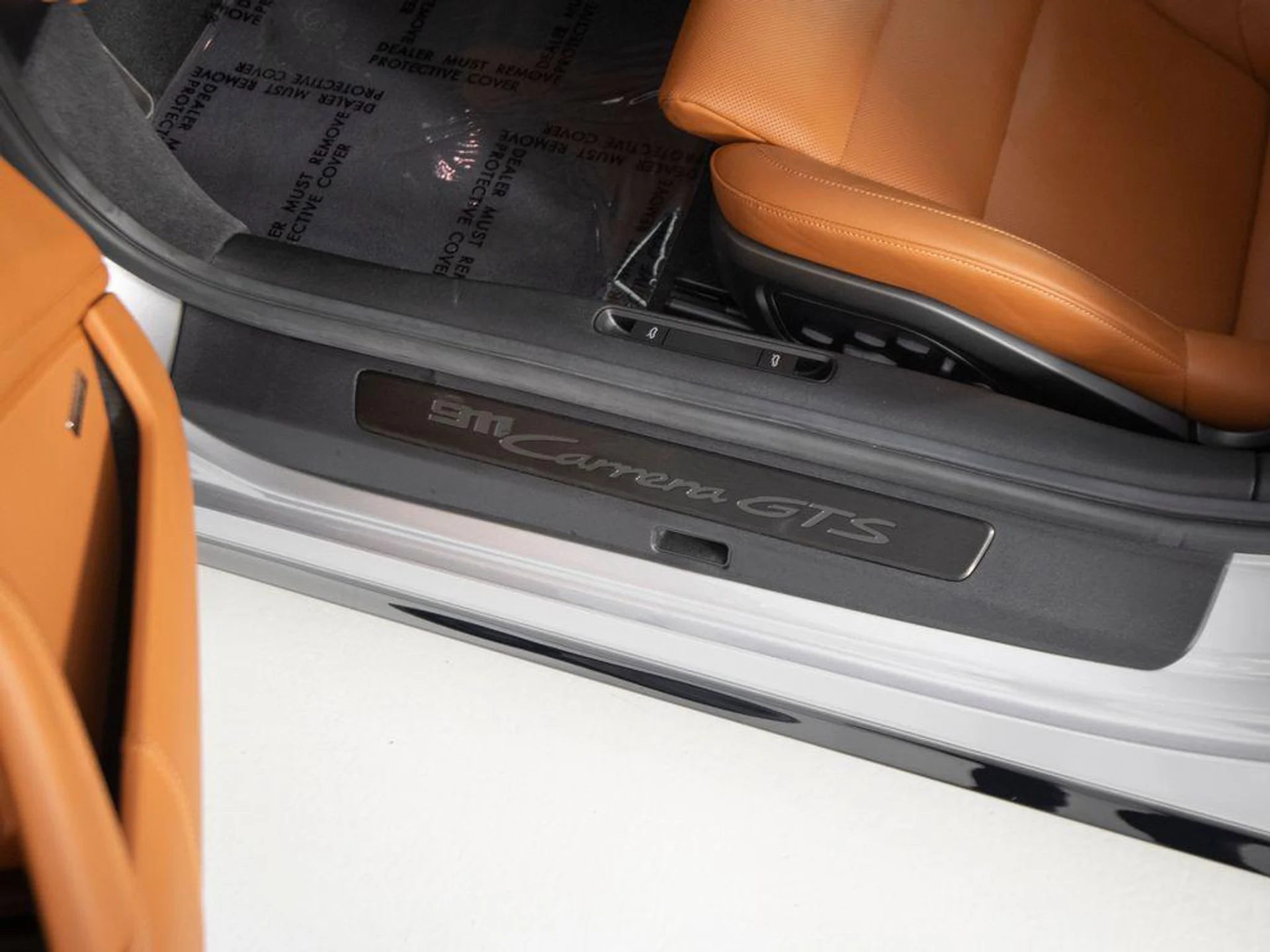 mph016_1164315275_ij_Qvkzderu_P95_V_Oeg_X_Ku_DB_0_M06_Y_a334498526