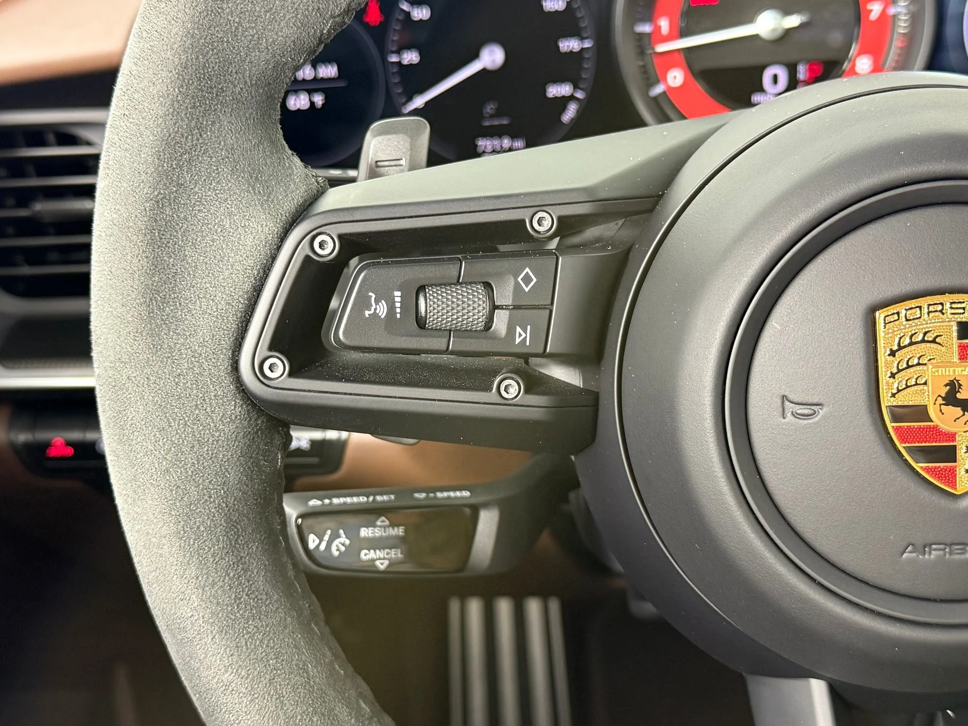 mph016_1166782377_d8b7407e6419972be952d68f6fc4870dx_c6fce855ad